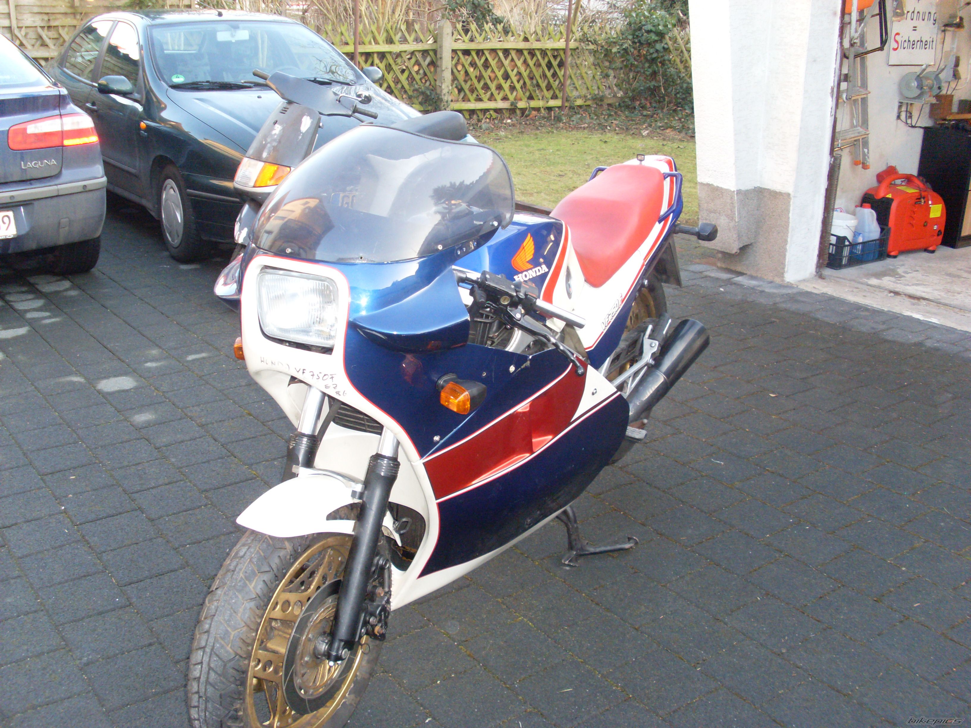 Photo 1550101