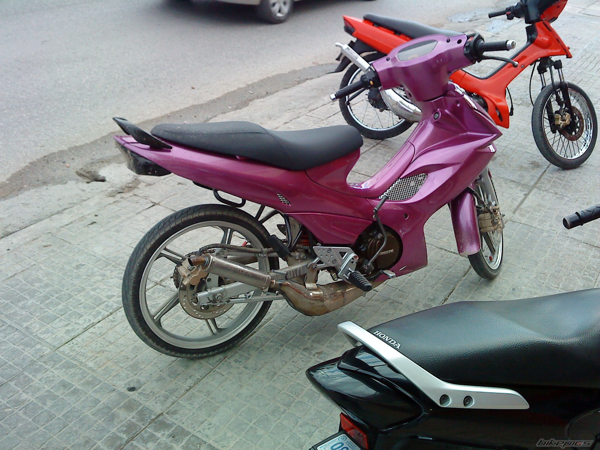 Photo 1550966