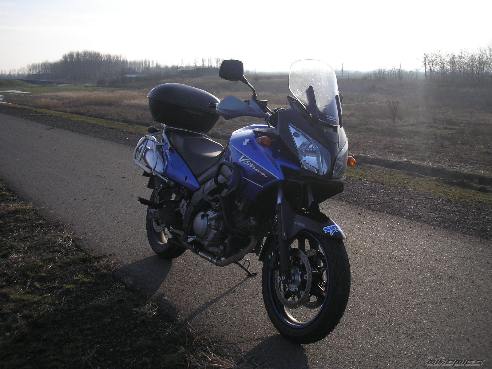 Photo 1551248