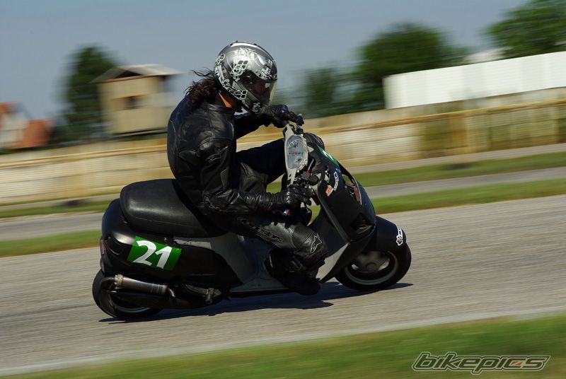 Photo 1551636