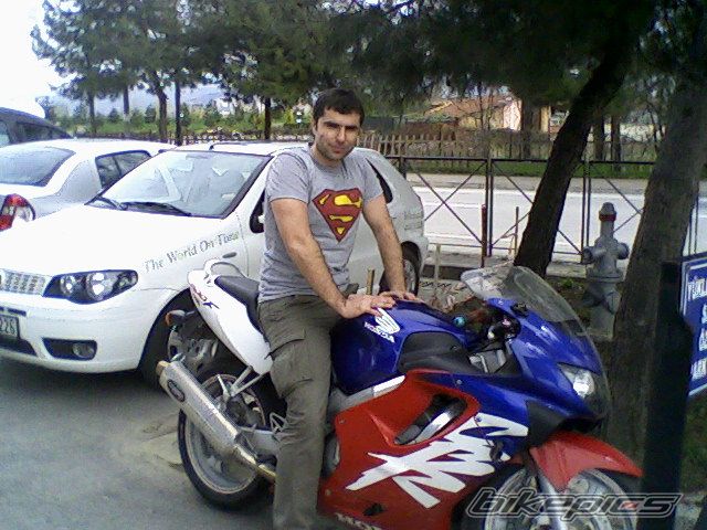 Photo 1552003