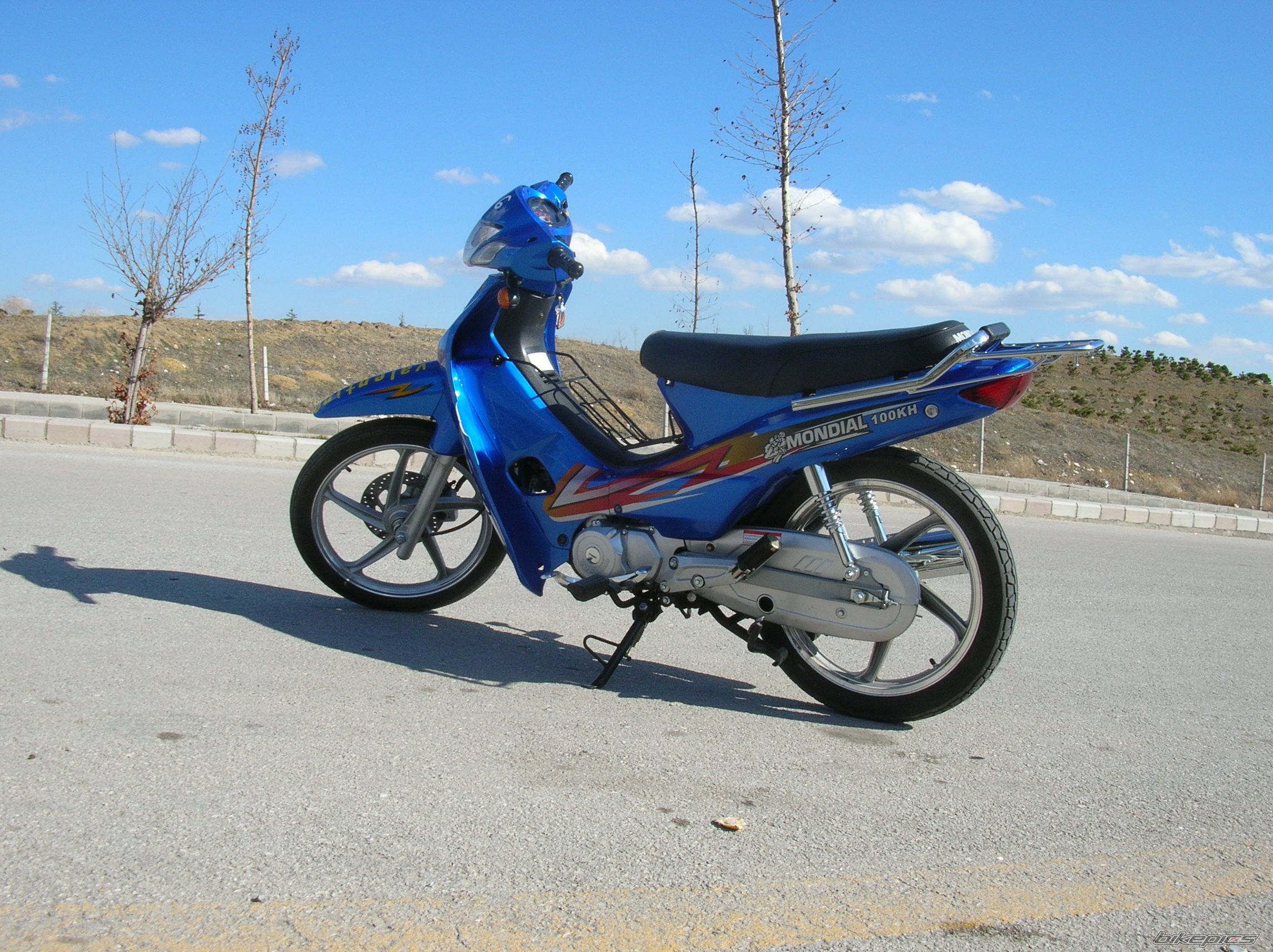 Photo 1552075