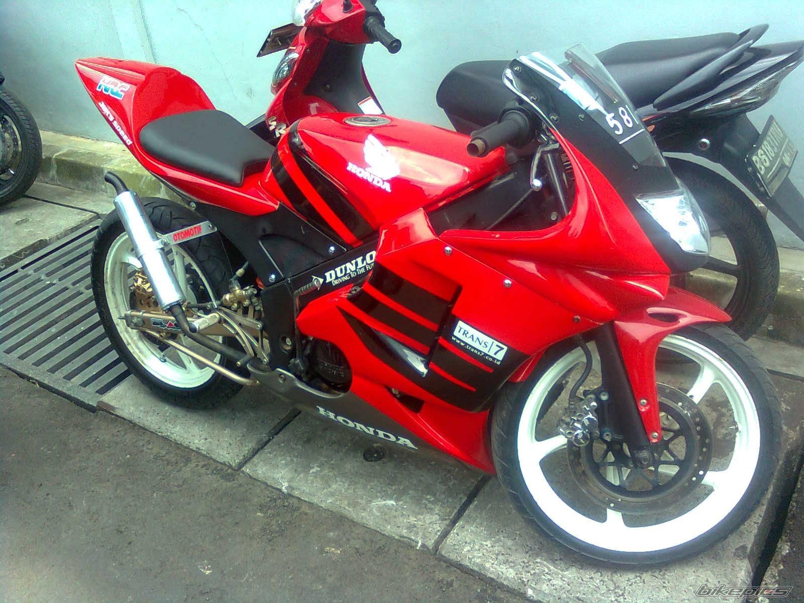 Photo 1552114