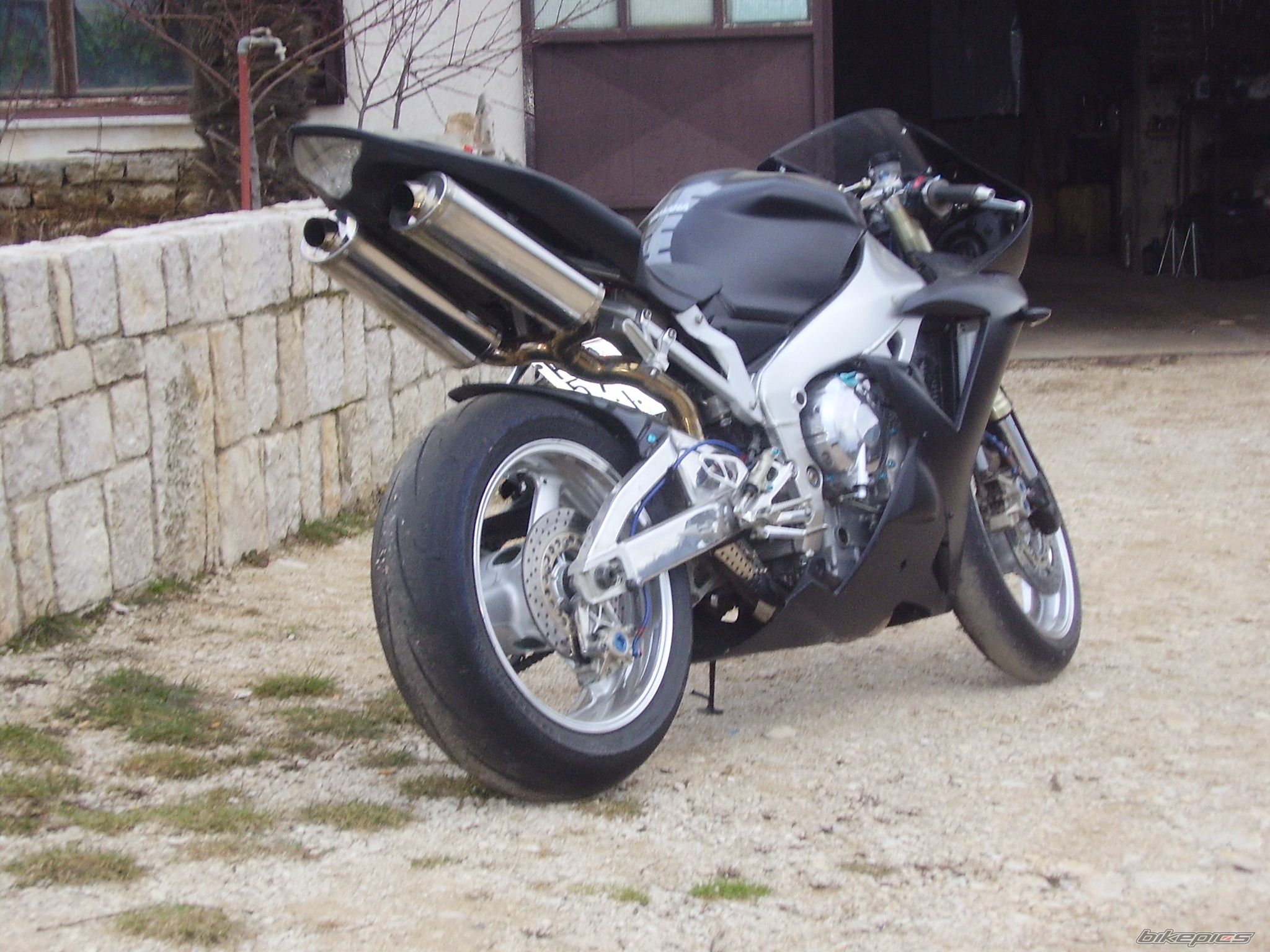 Photo 1552149