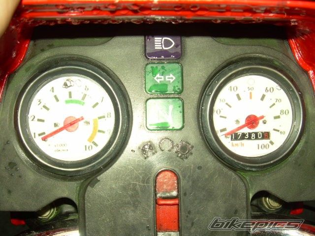 Photo 1552744