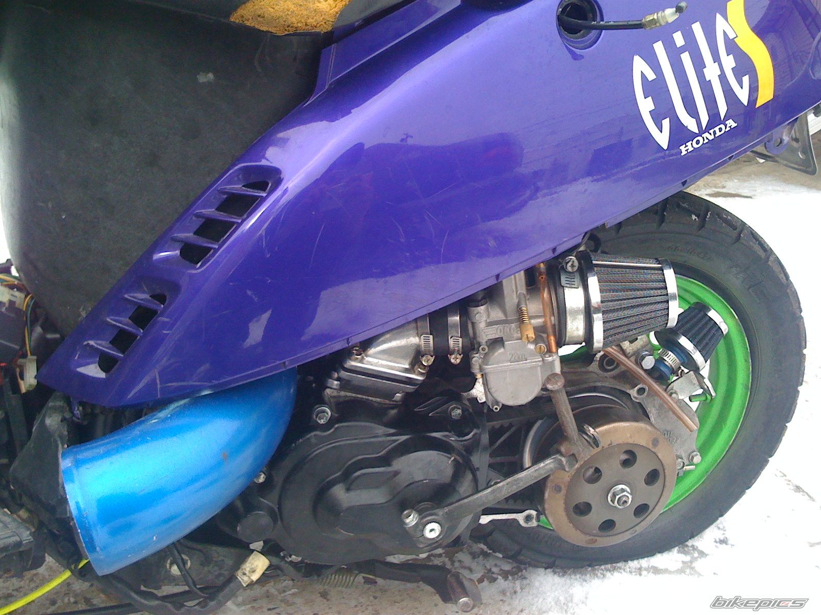 Photo 1552841