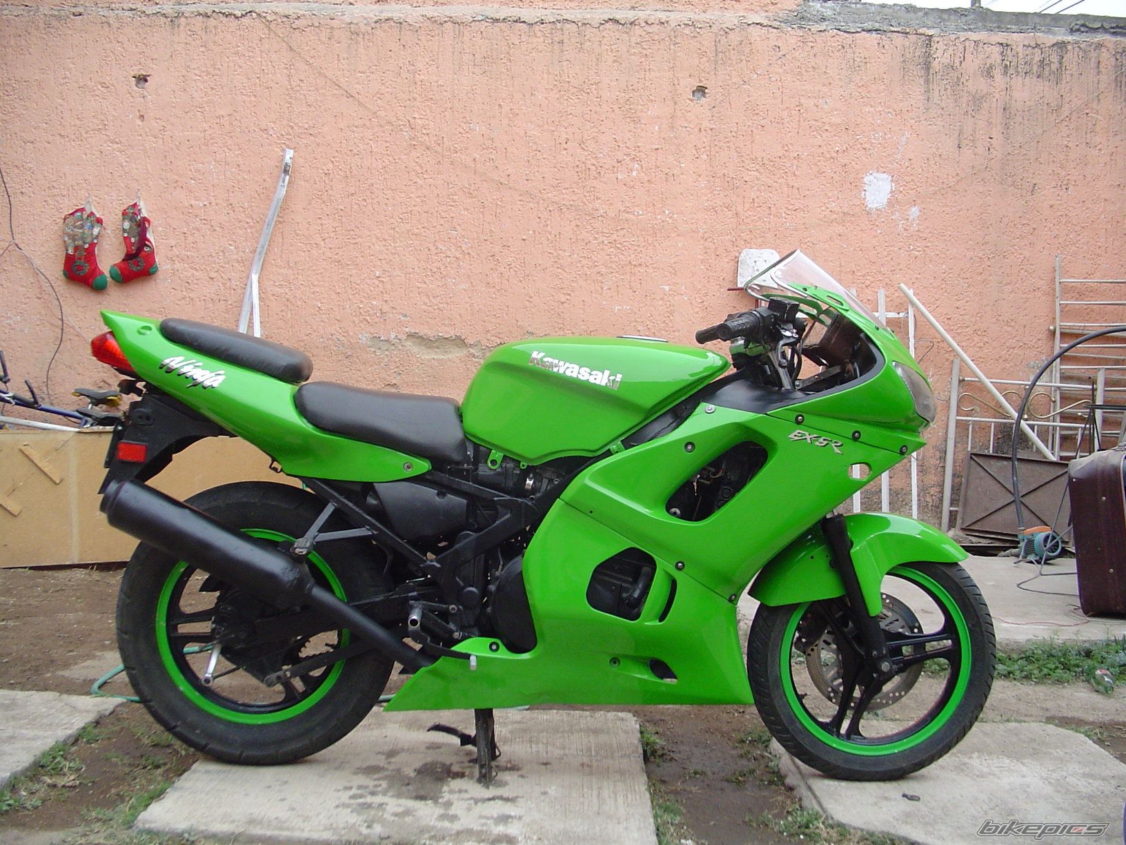 Photo 1552863