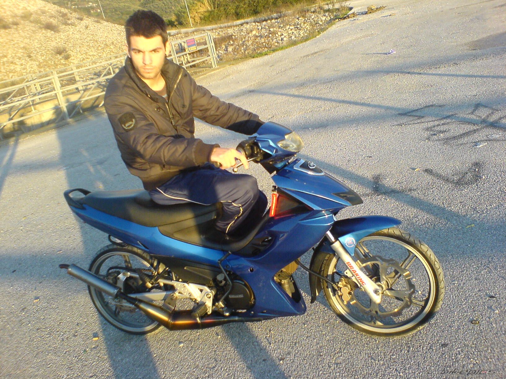 Photo 1553069