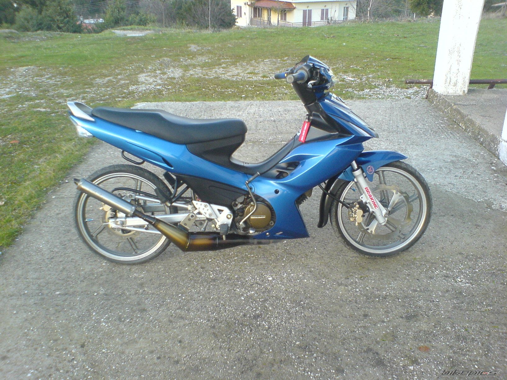 Photo 1553072