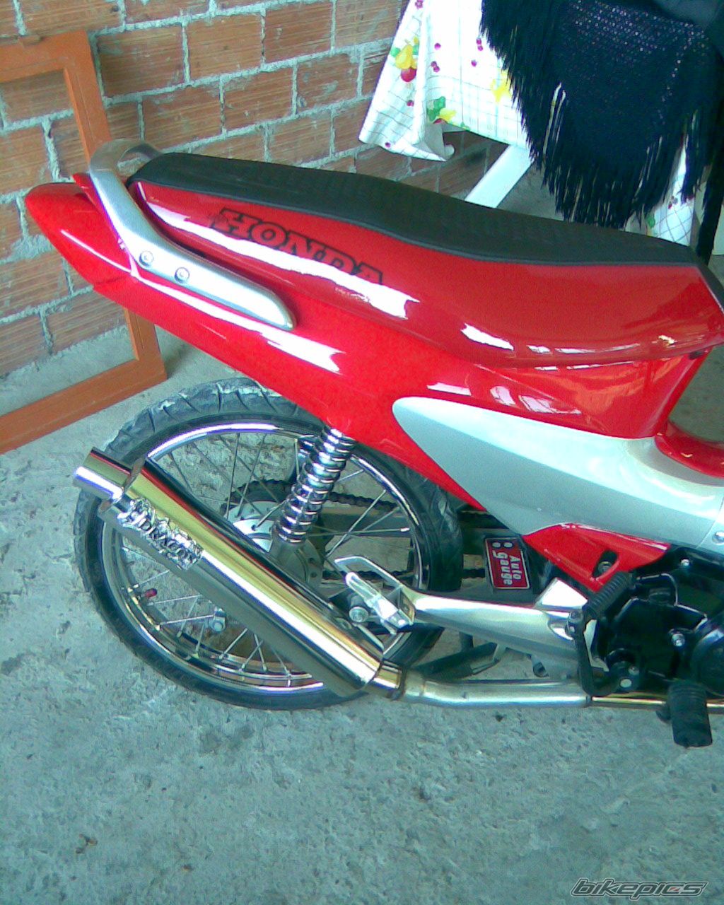 Photo 1553098