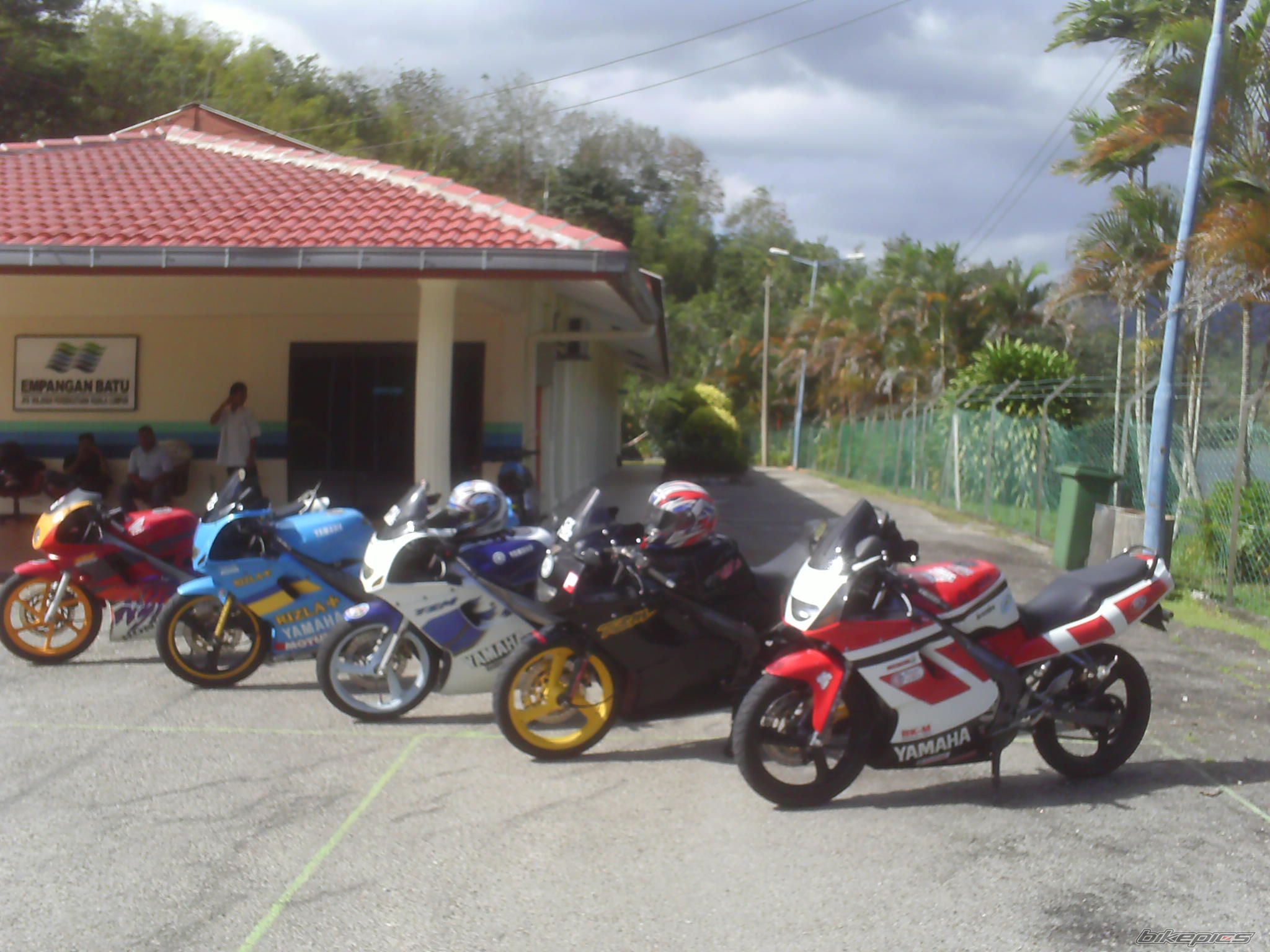 Photo 1553336