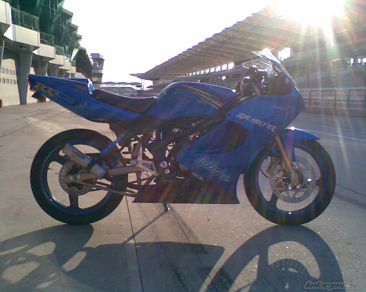 Photo 1553406