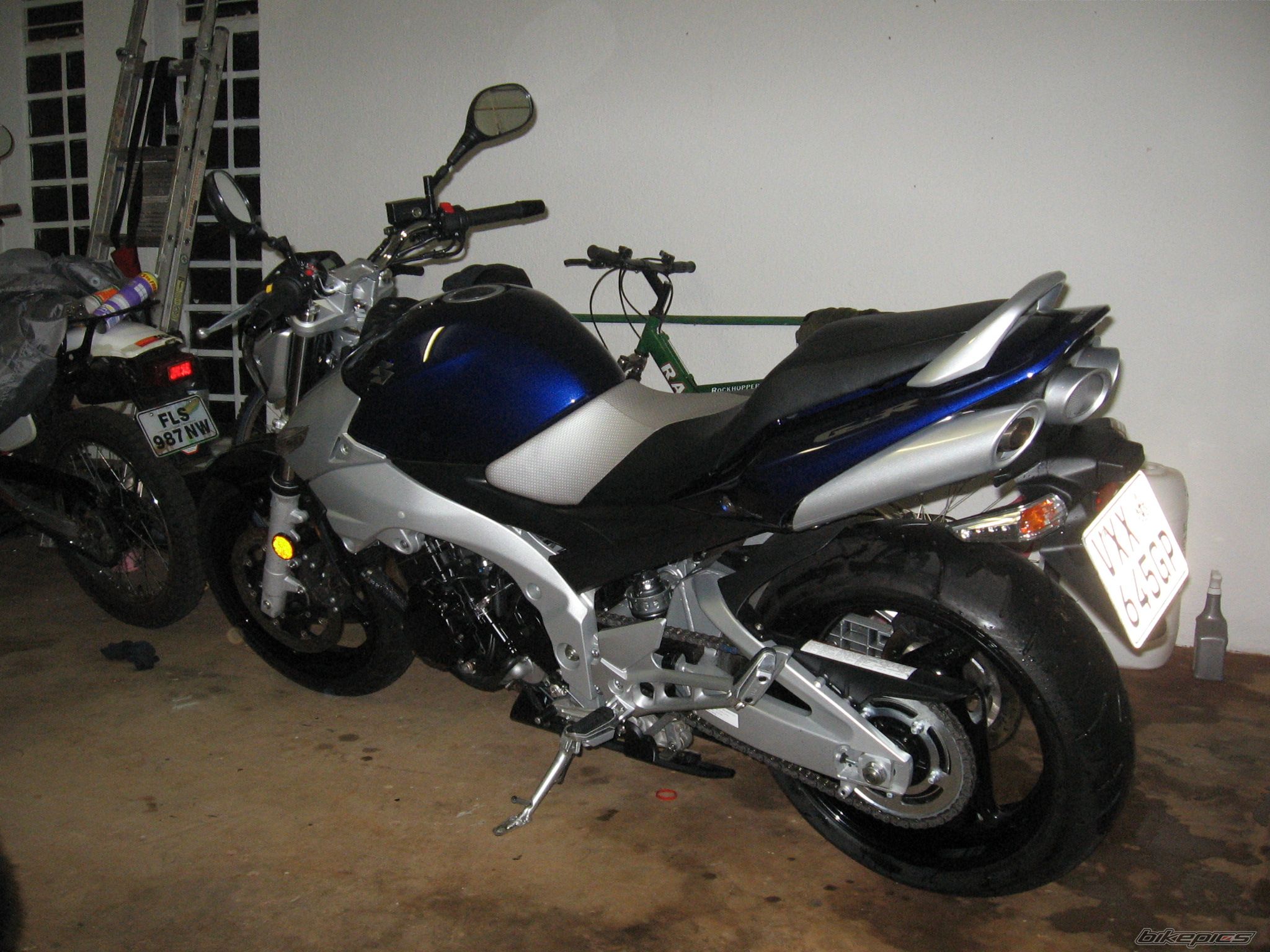 Photo 1553604