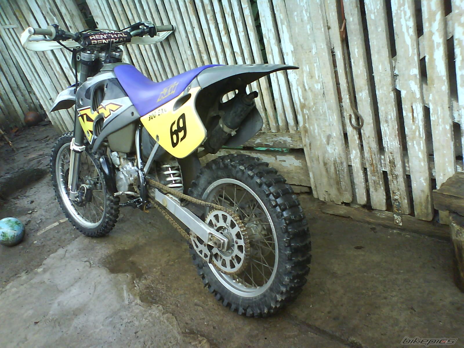 Photo 1553747