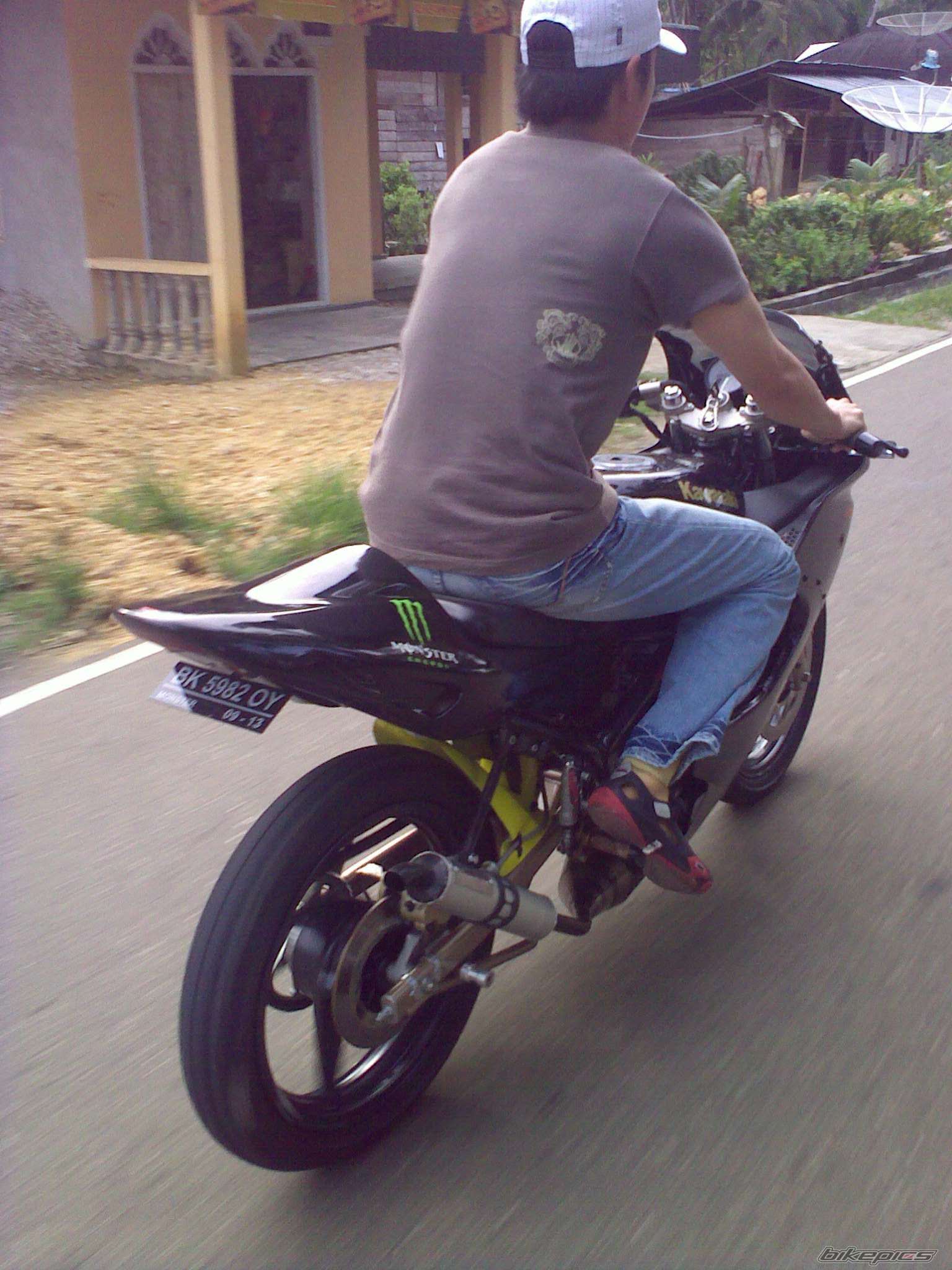 Bike Photo 1553907