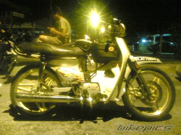 Photo 1553957