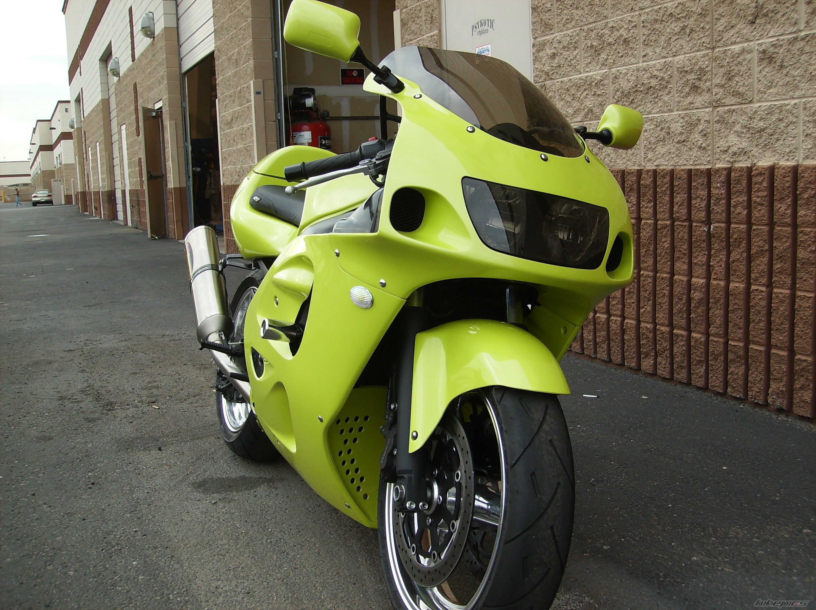 Photo 1555381