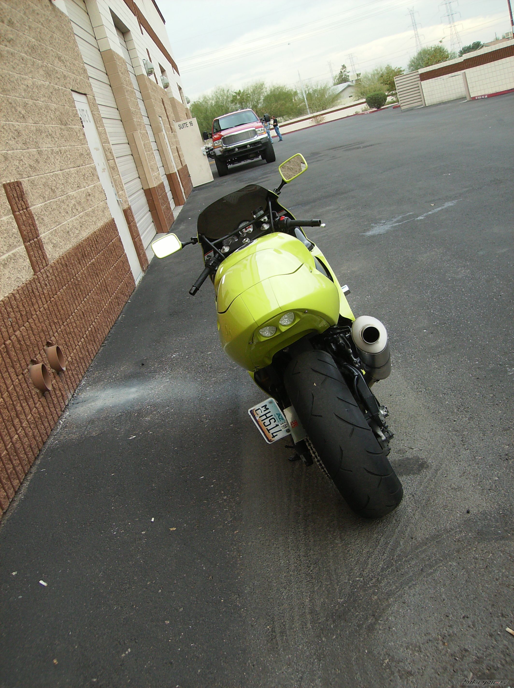 Photo 1555389