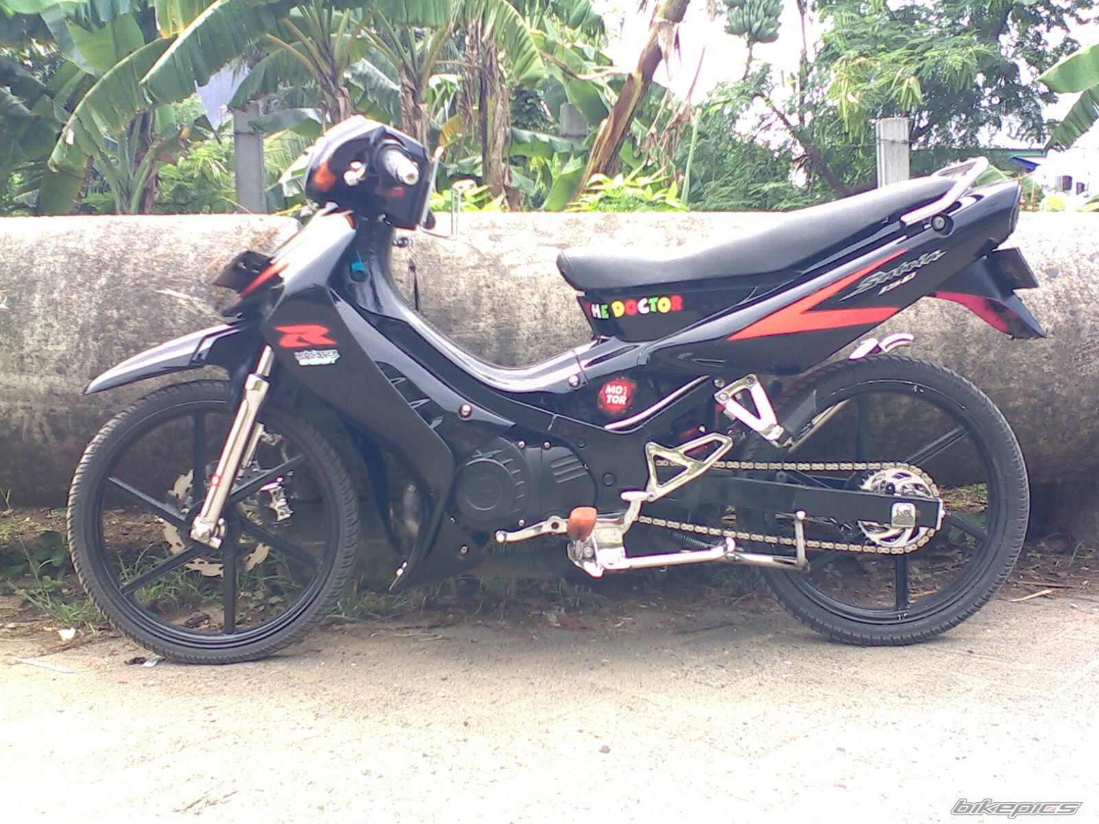 Photo 1555882