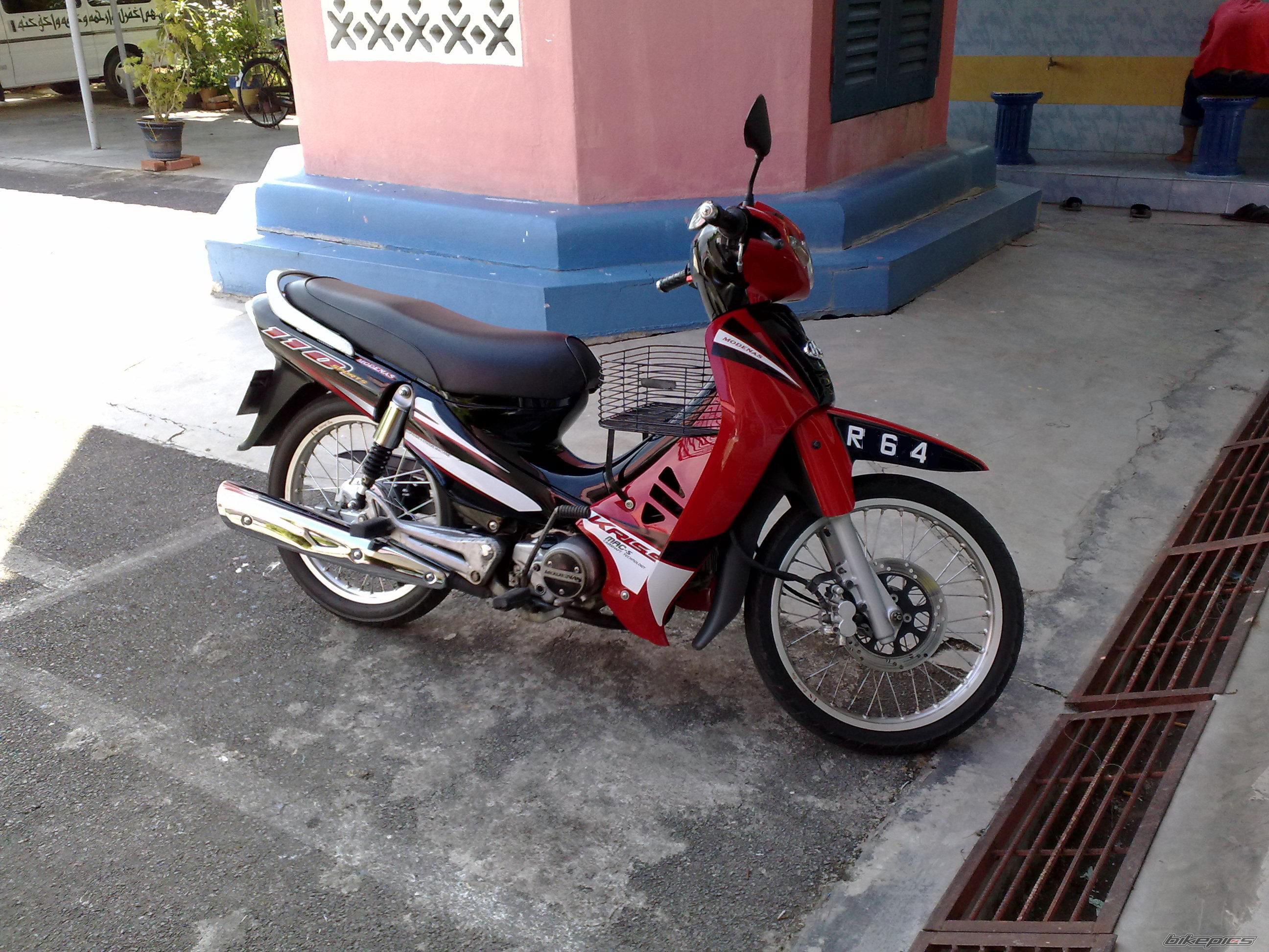 Photo 1555904
