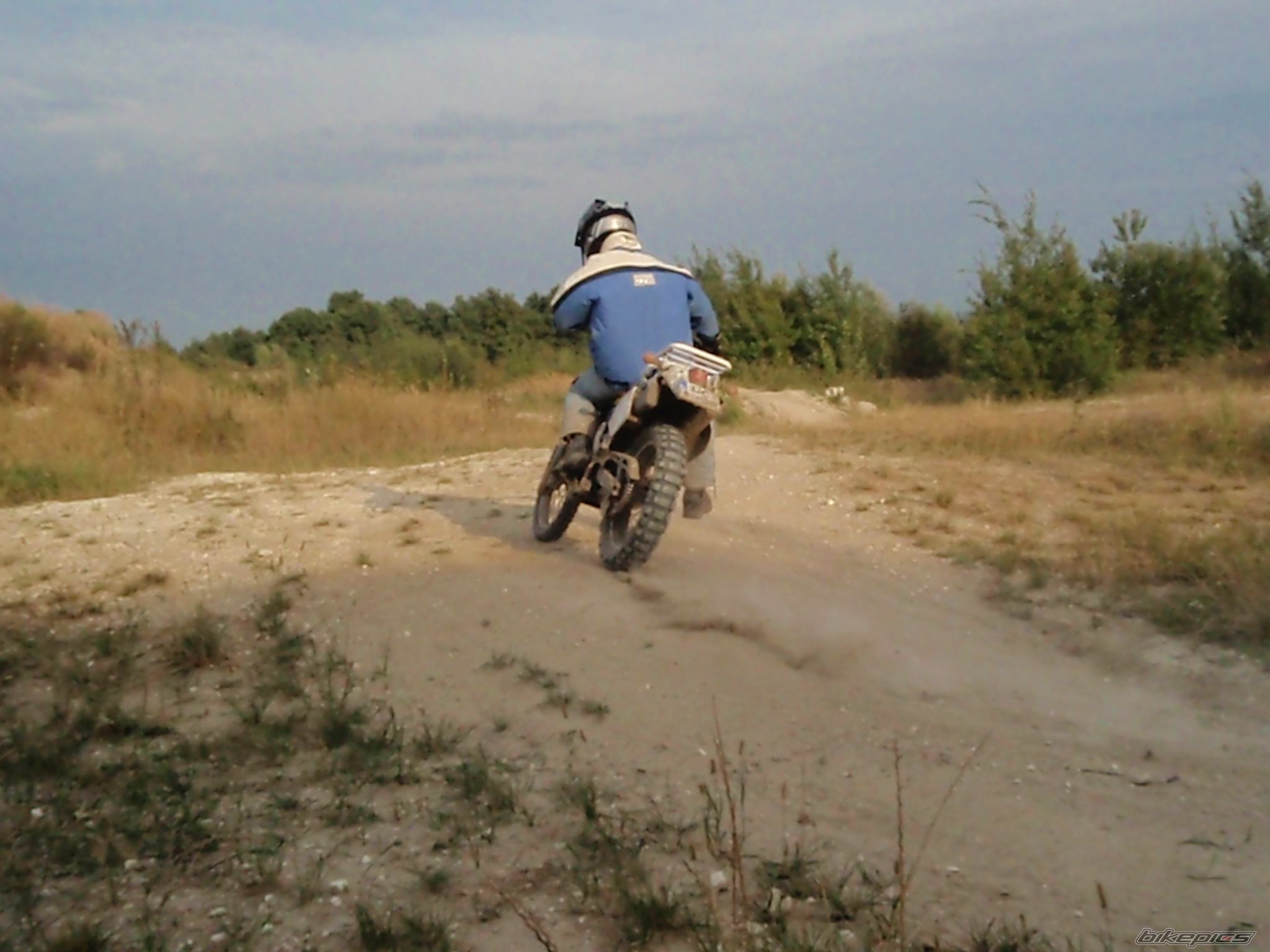 Photo 1556896