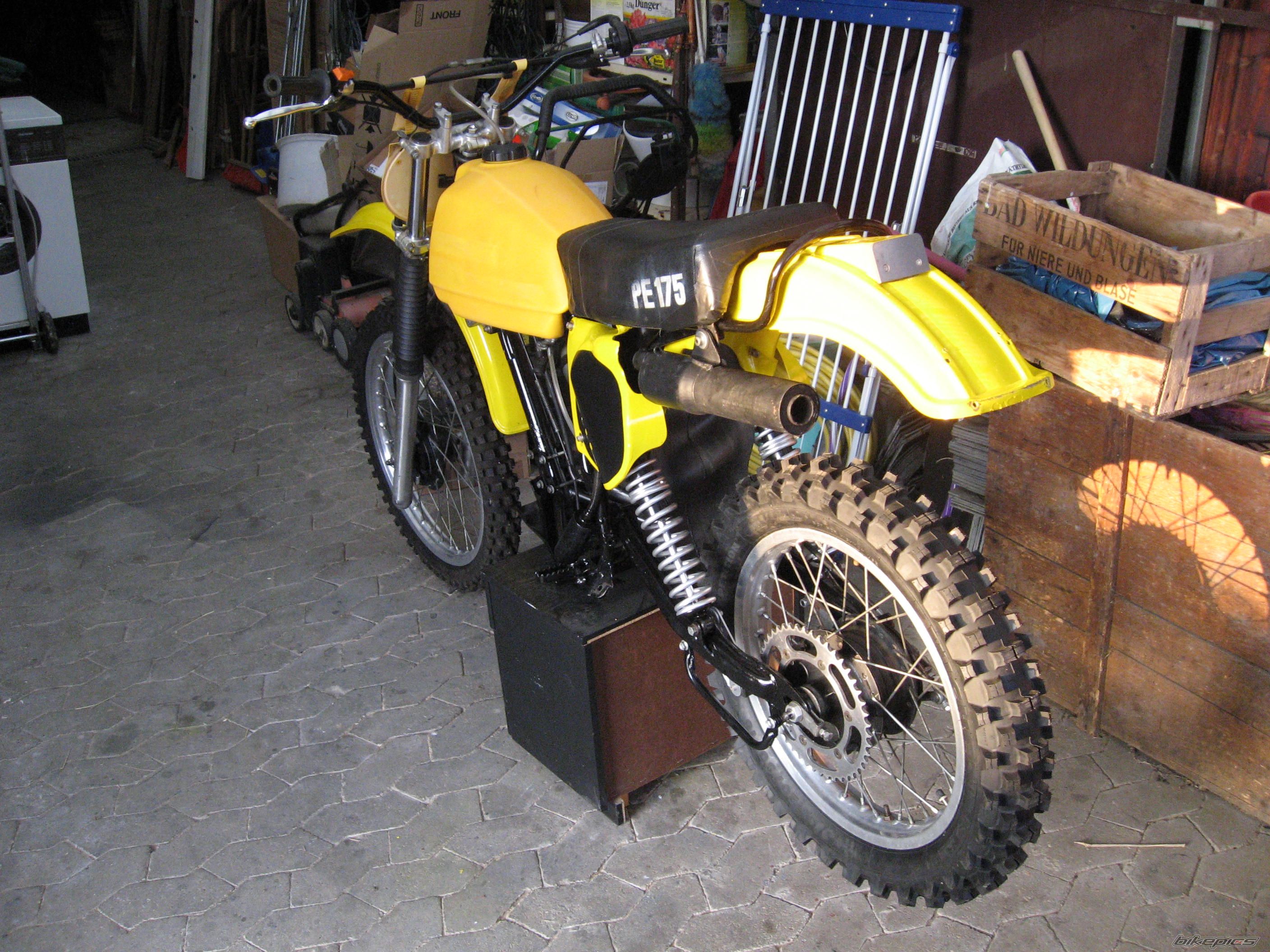 Photo 1557304