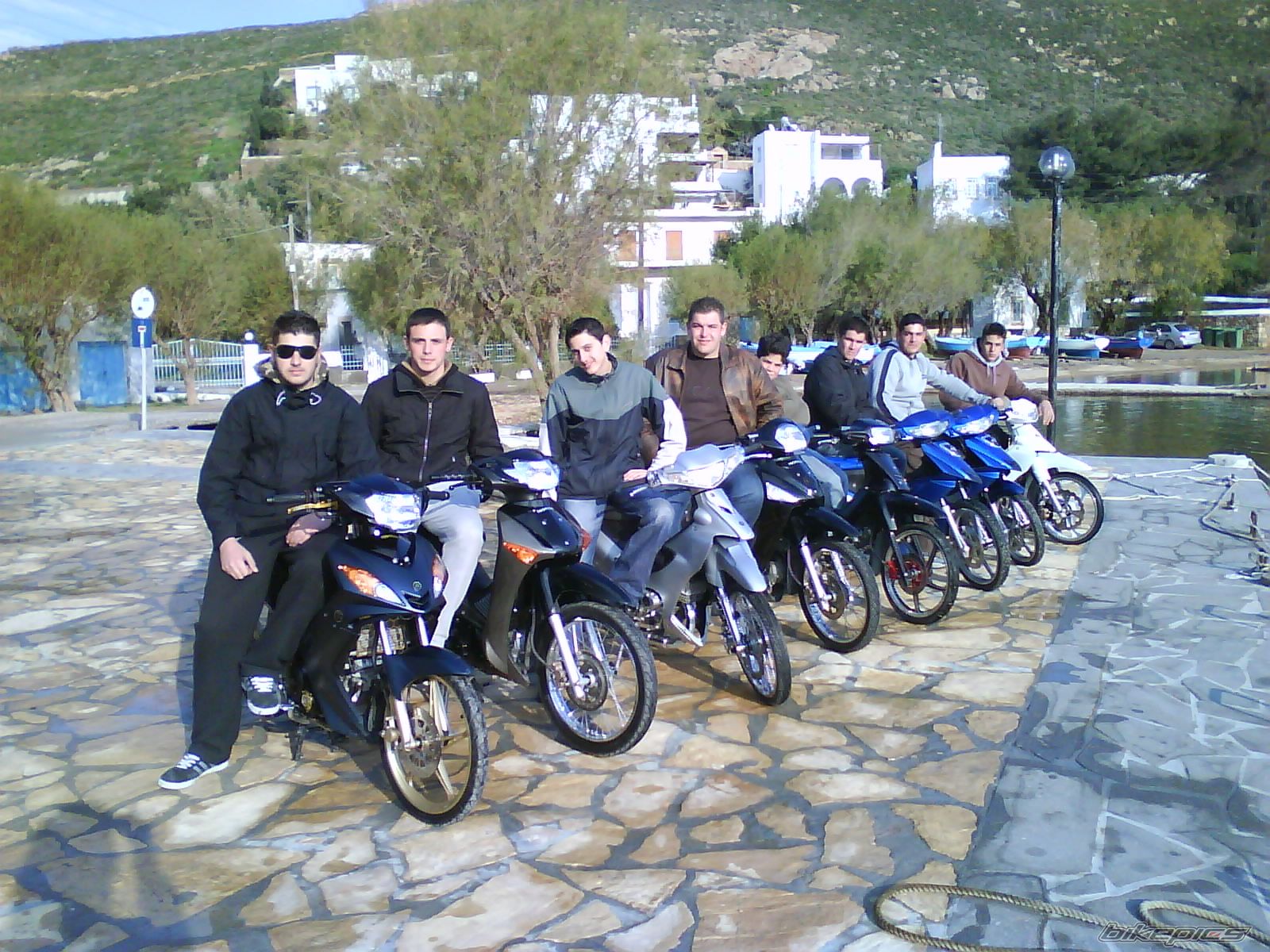 Photo 1557944