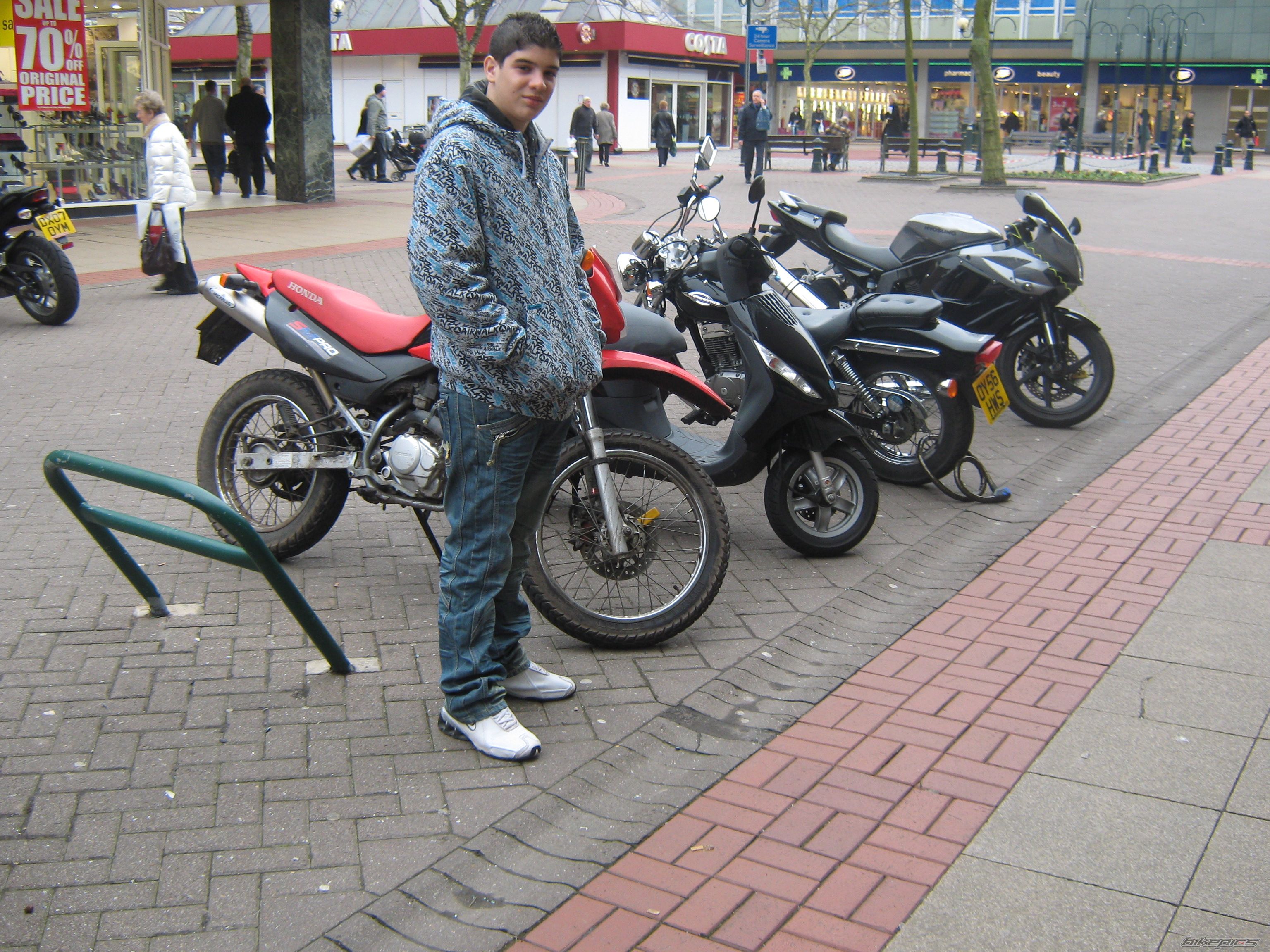 Photo 1558470