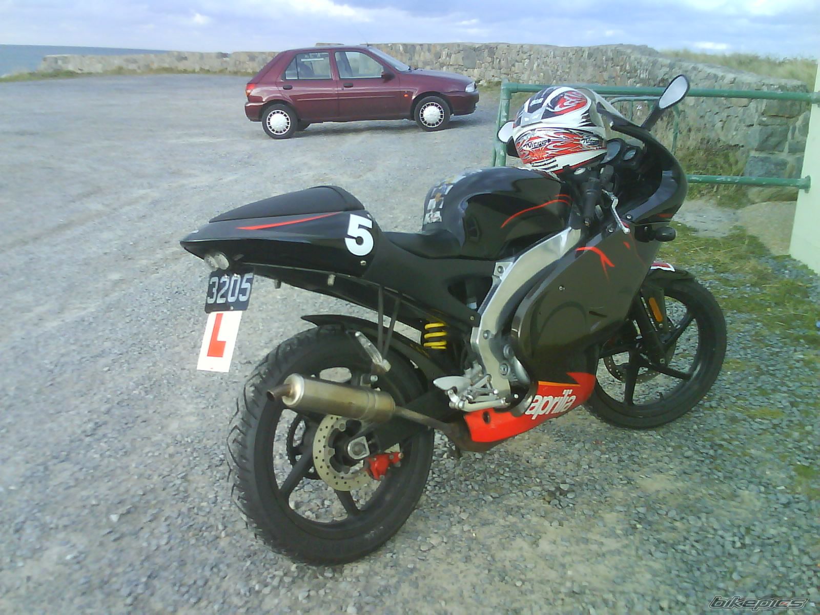 Photo 1560215
