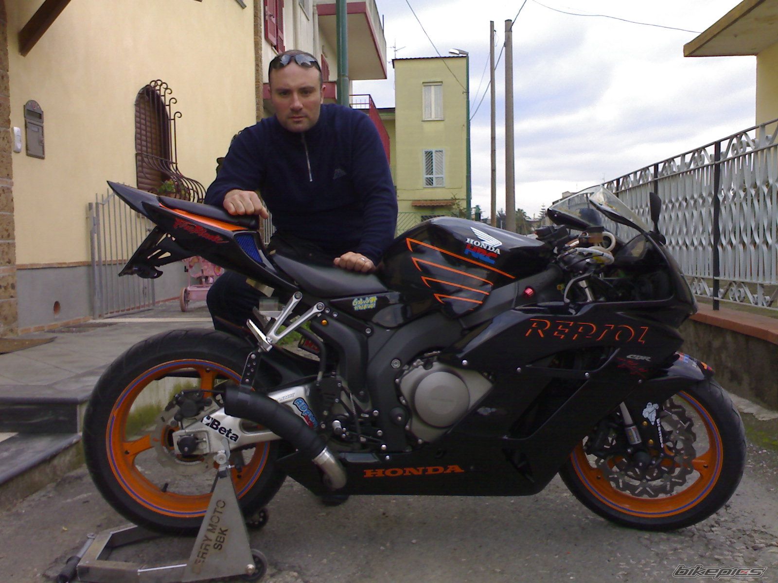 Bike Photo 1560379