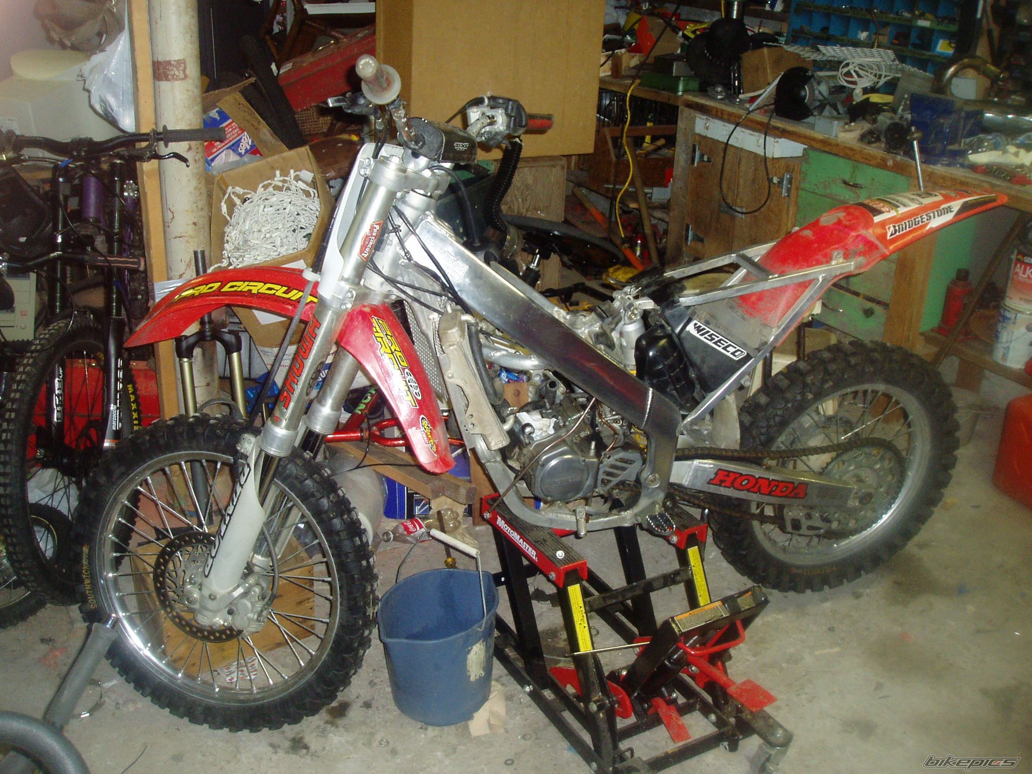 Photo 1561036