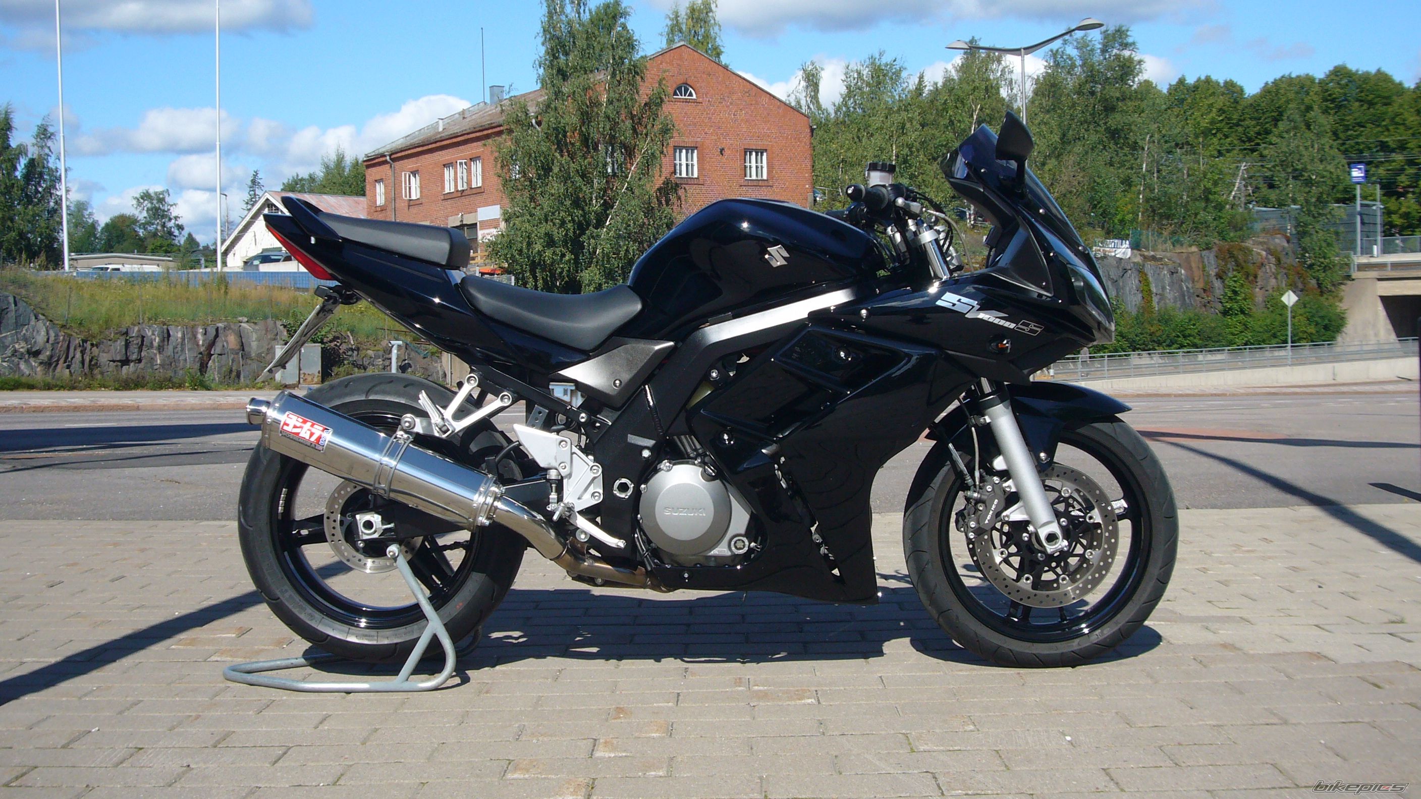 Photo 1561459