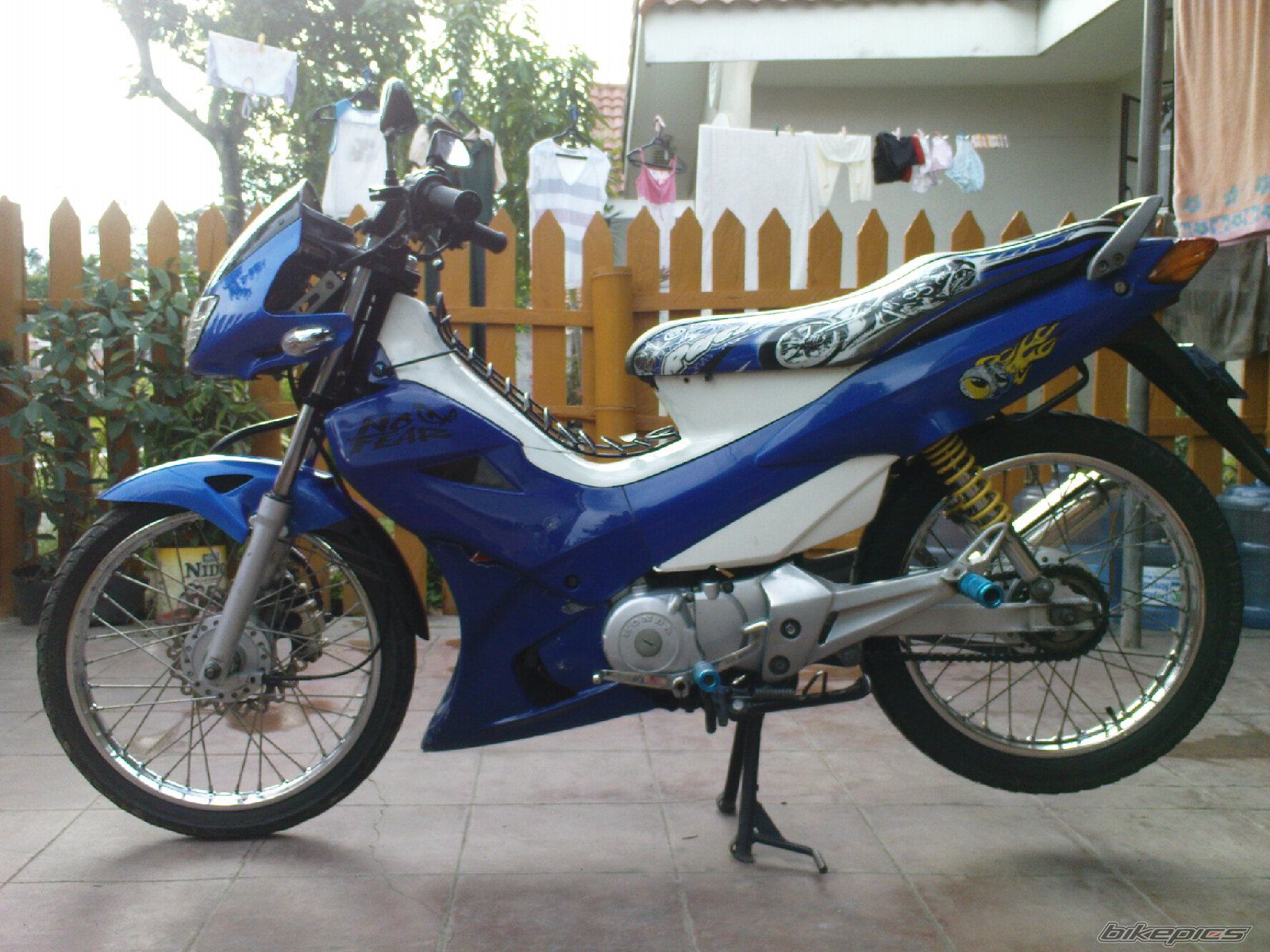 Photo 1562021