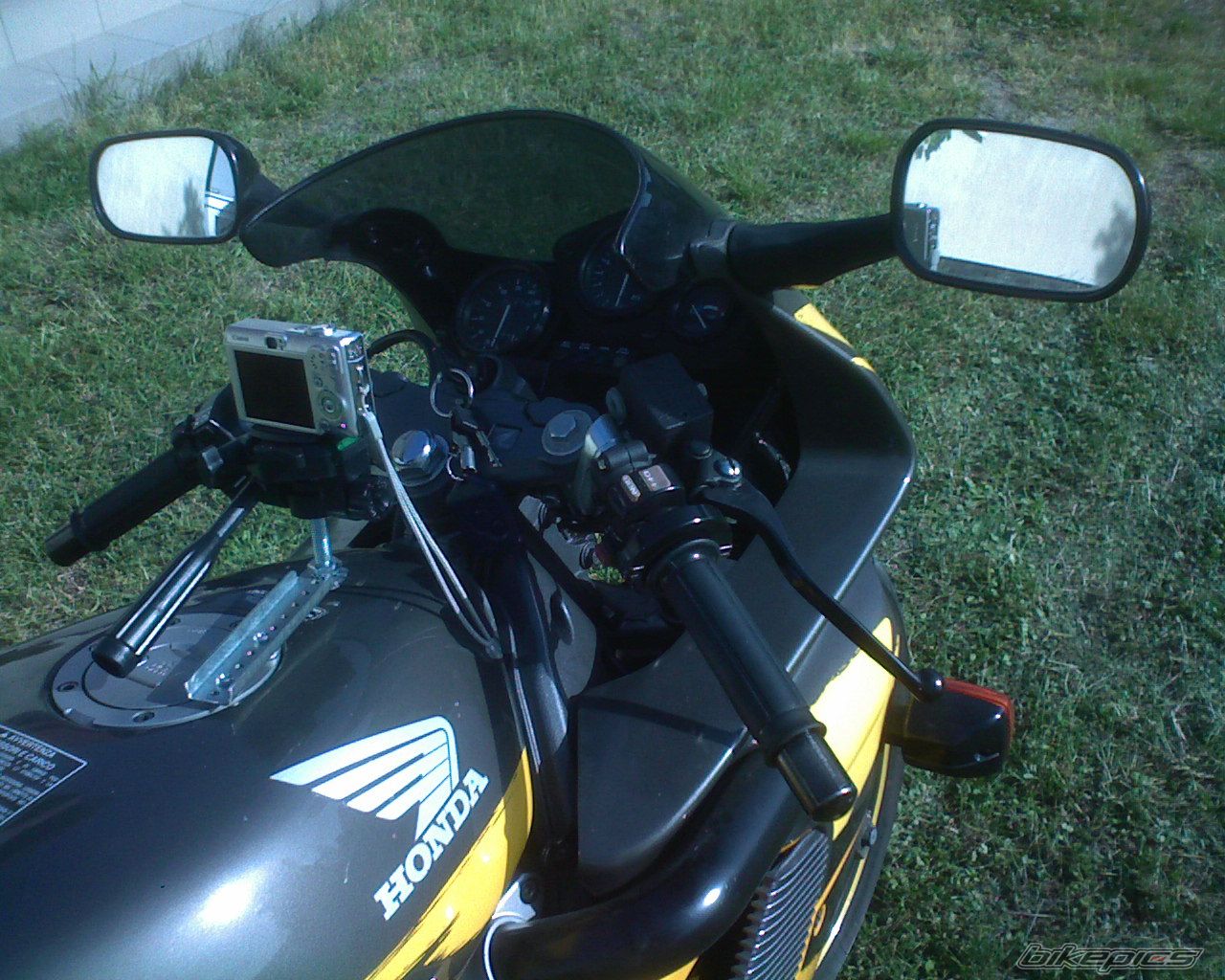 Photo 1562252