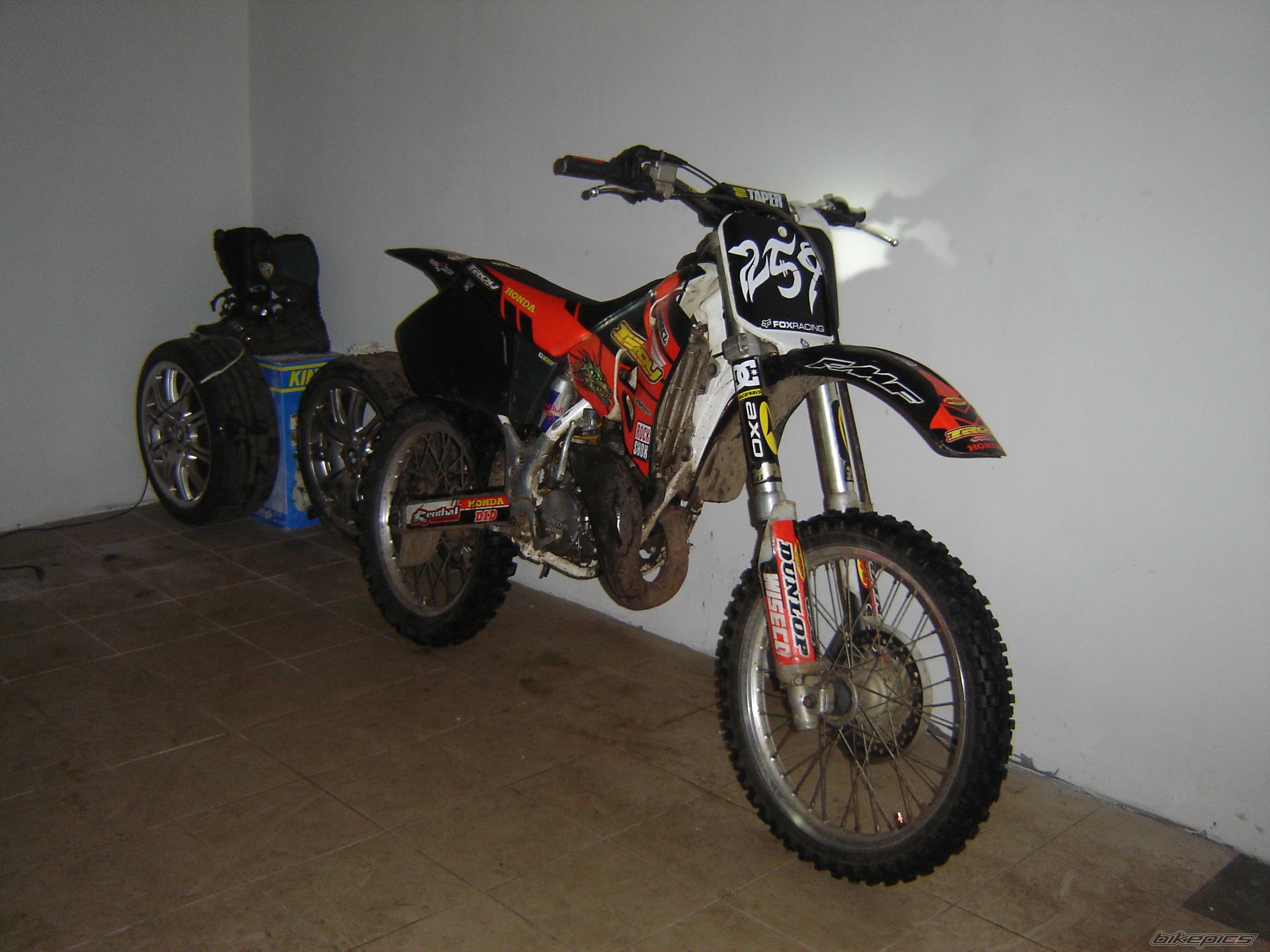Photo 1562377