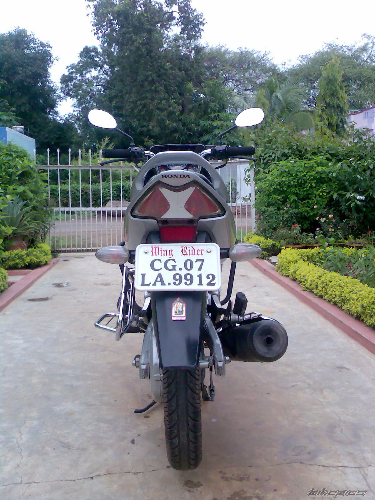 Photo 1562408