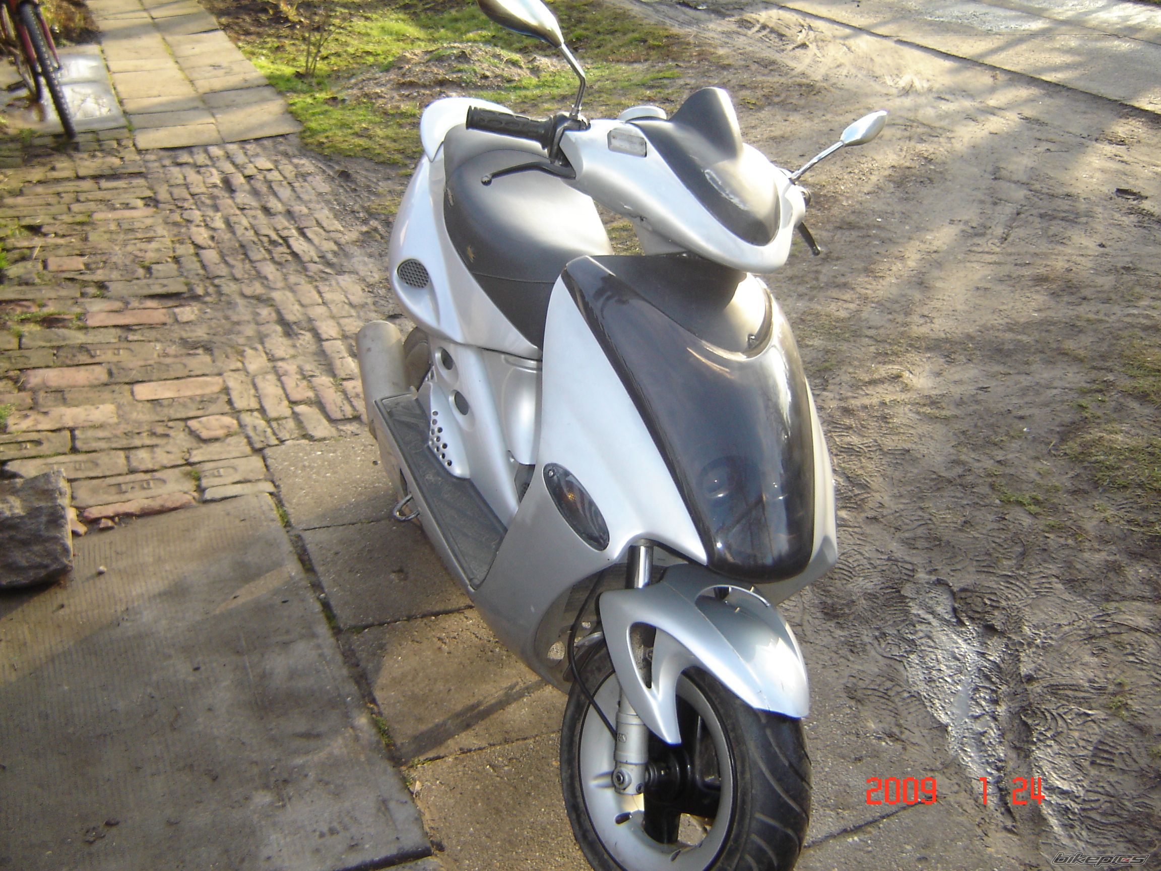 Bike Photo 1562870