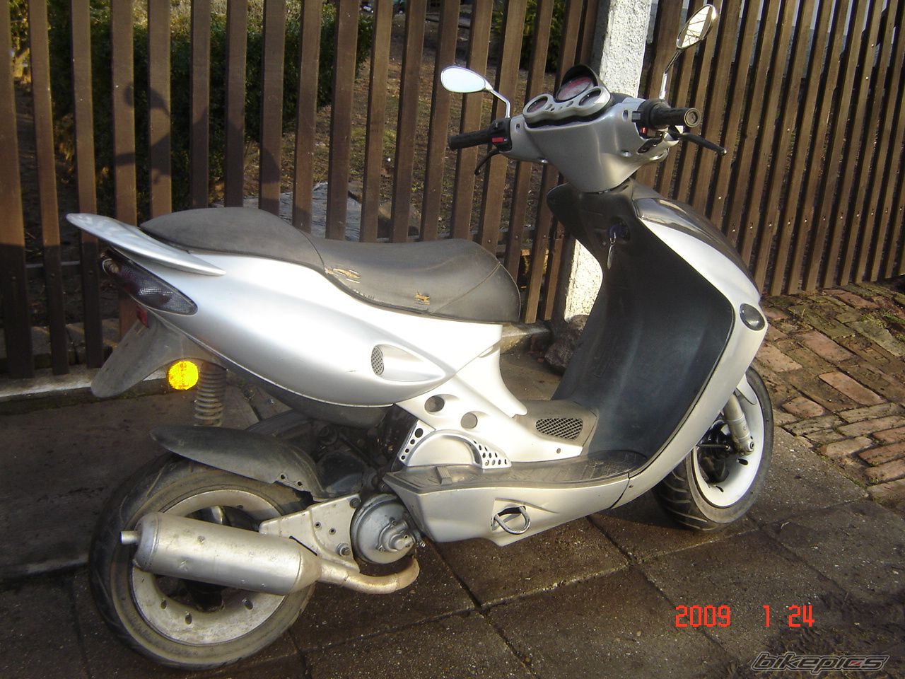 Bike Photo 1562872