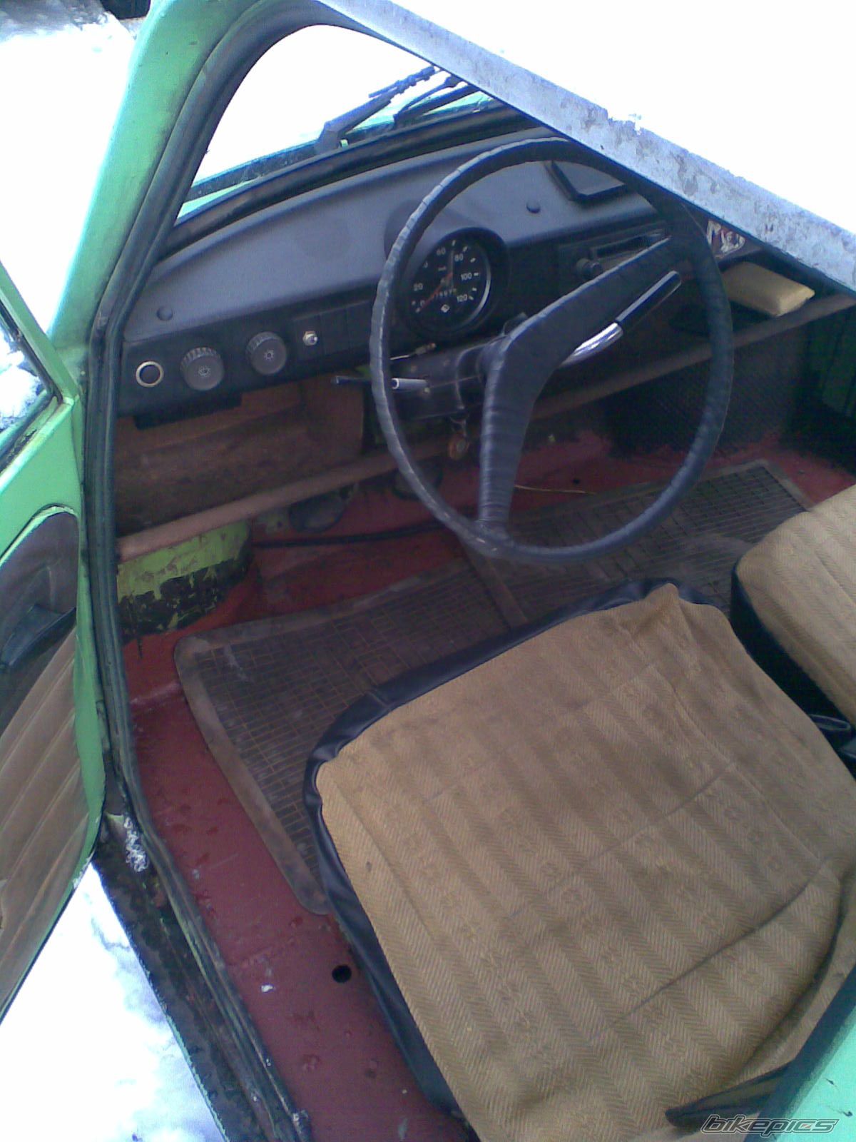 Photo 1563165