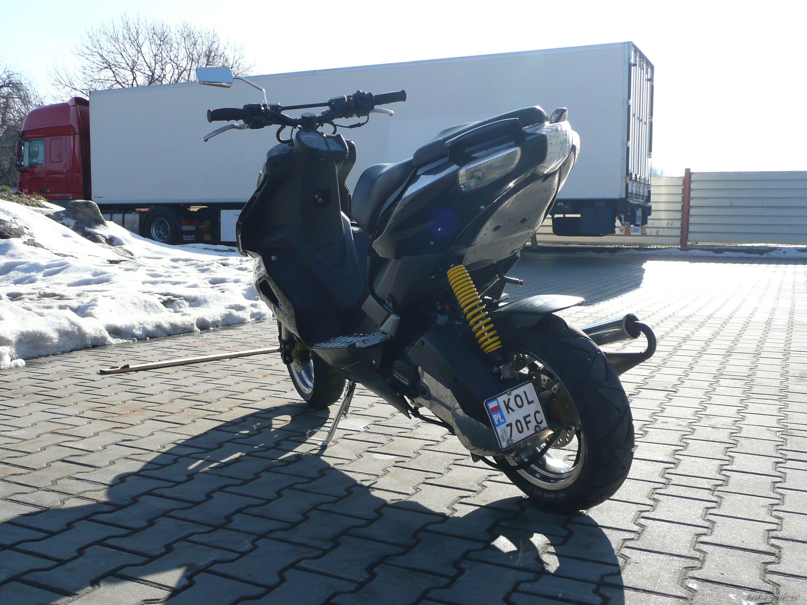 Photo 1563281