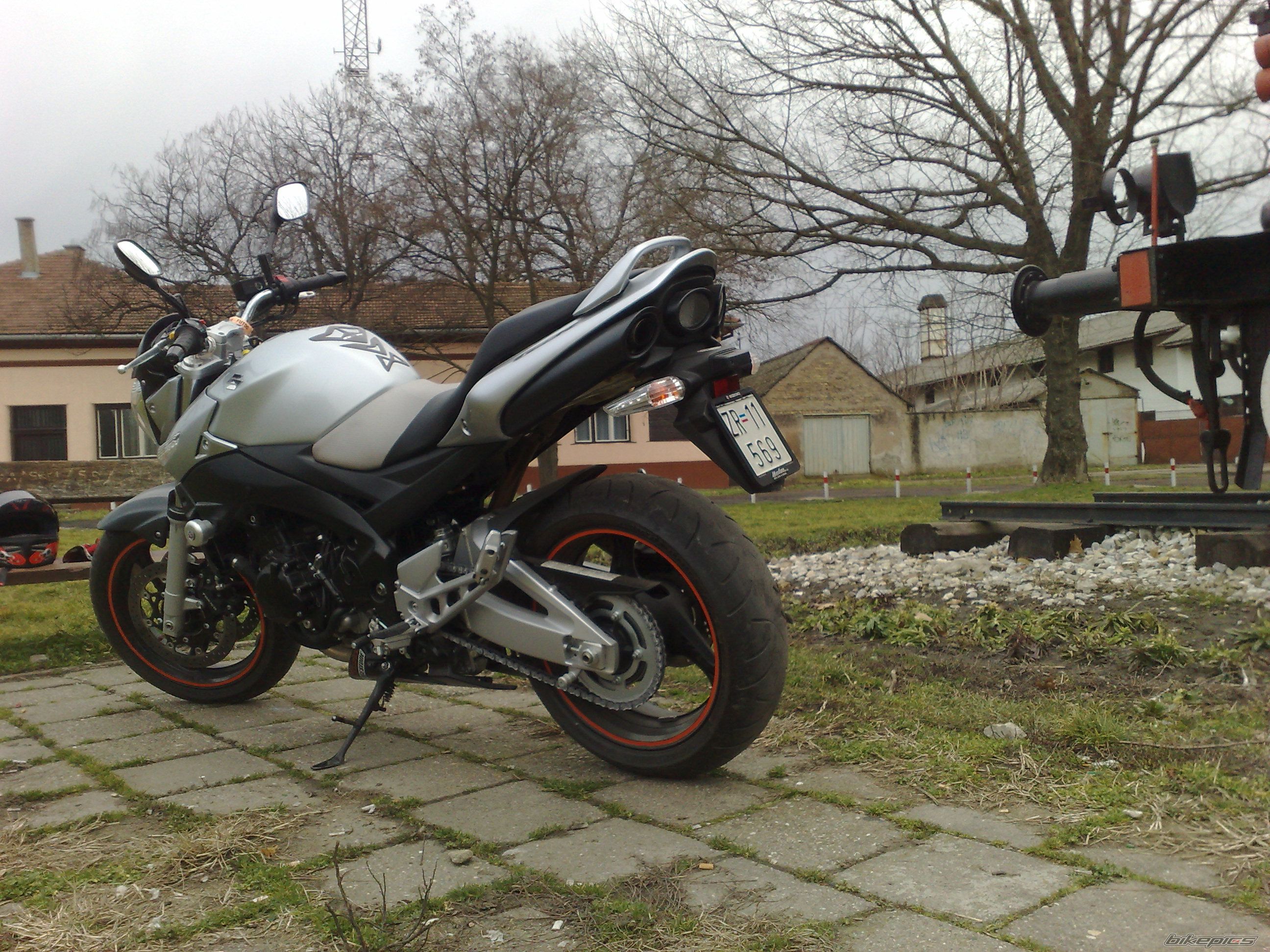 Photo 1563575