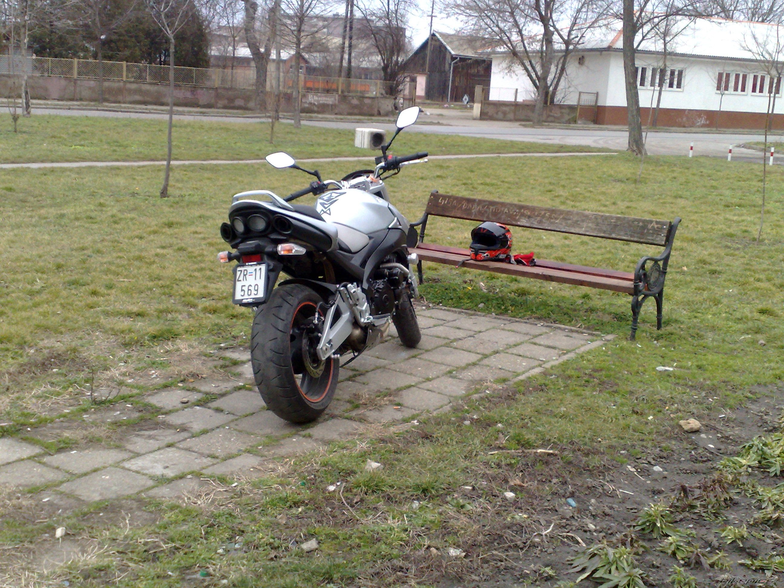 Photo 1563583