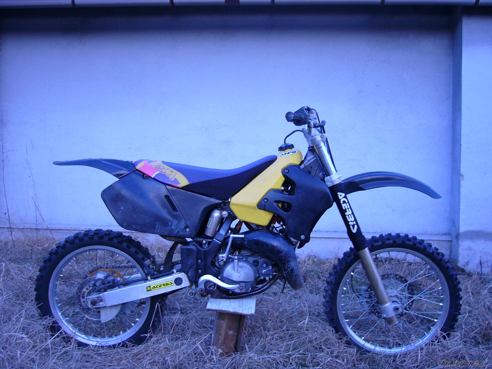 Photo 1563694