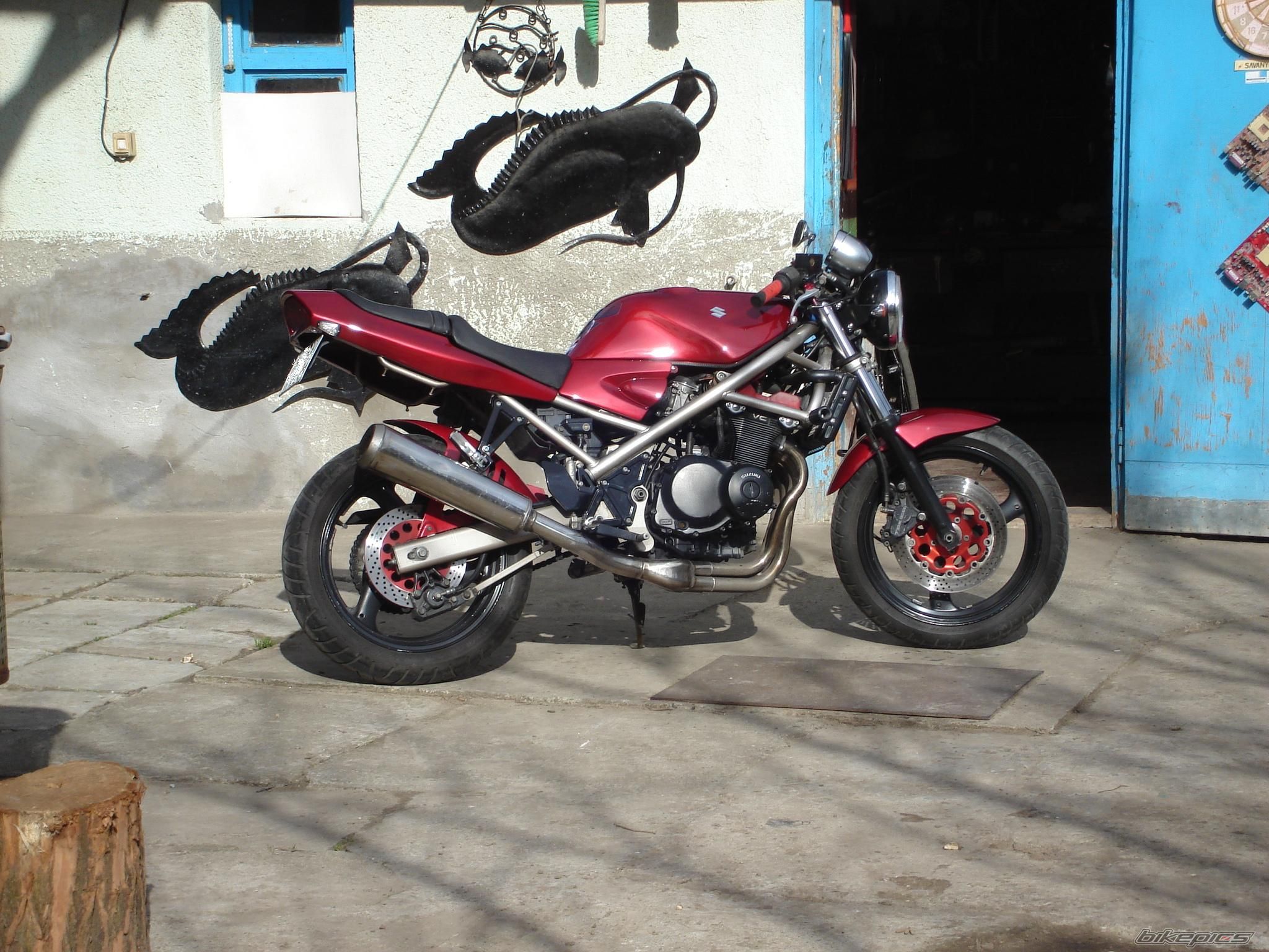 Photo 1563752