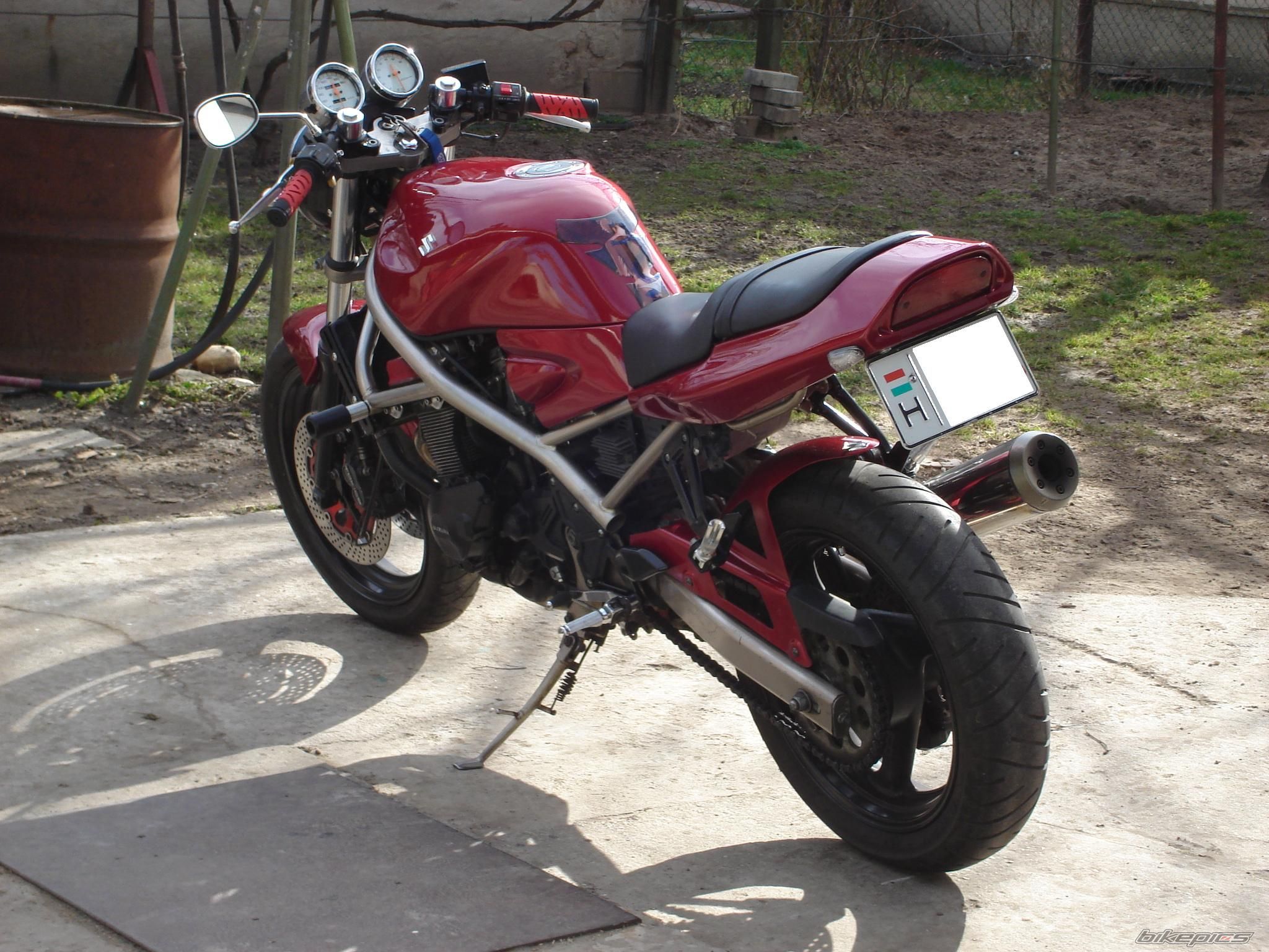 Photo 1563774