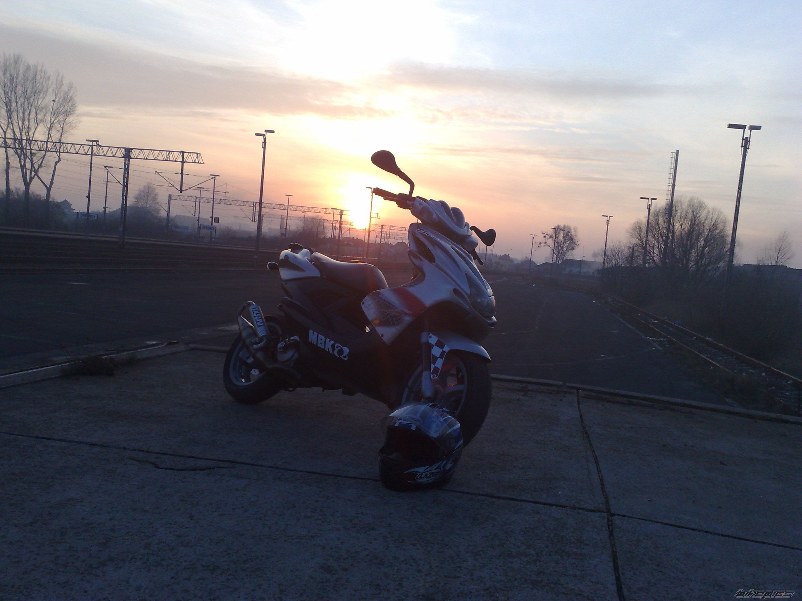 Photo 1563790