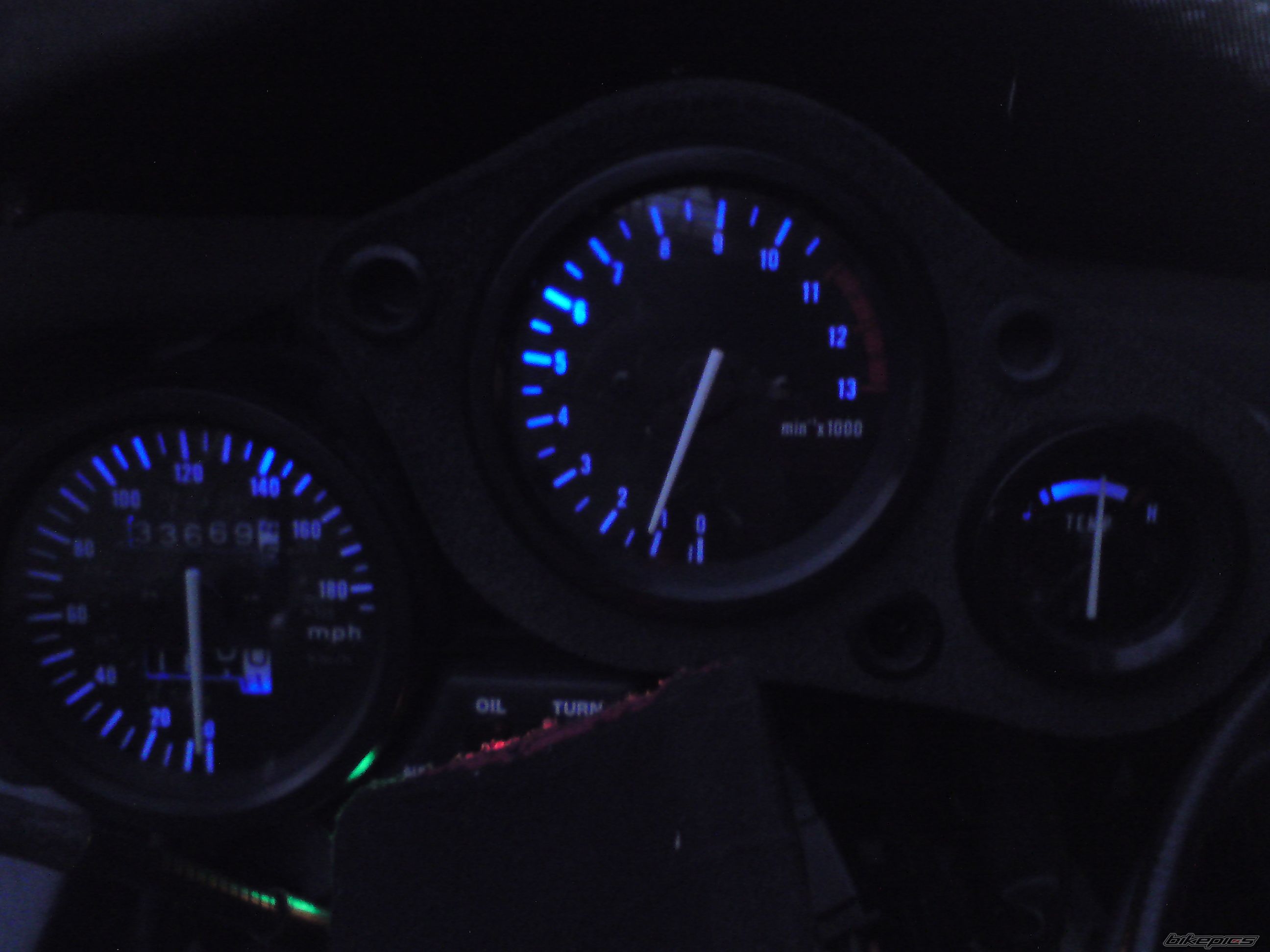 Photo 1563972