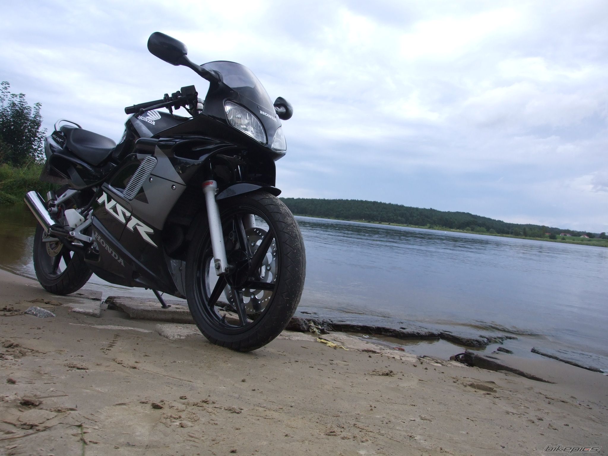 Bike Photo 1563984