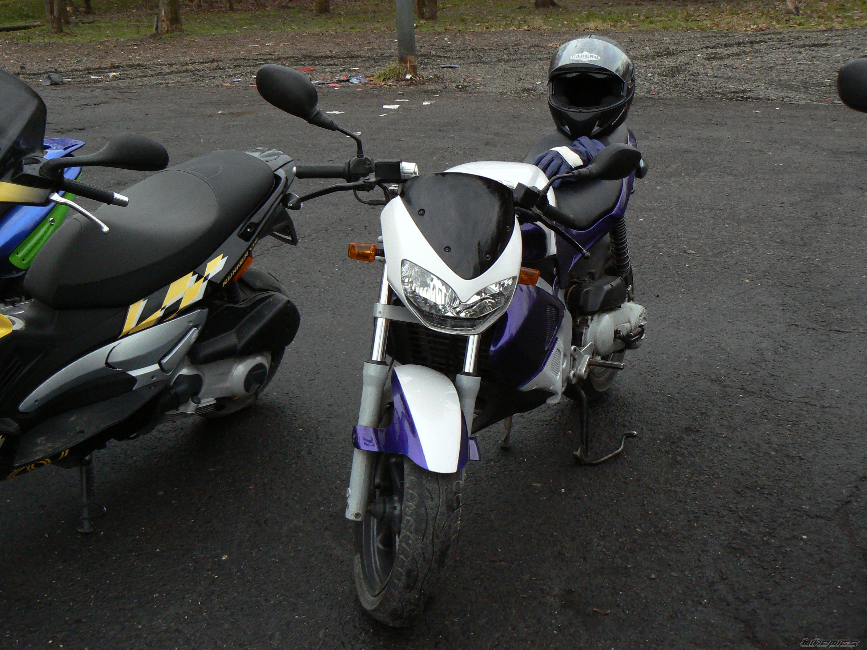 Photo 1564180