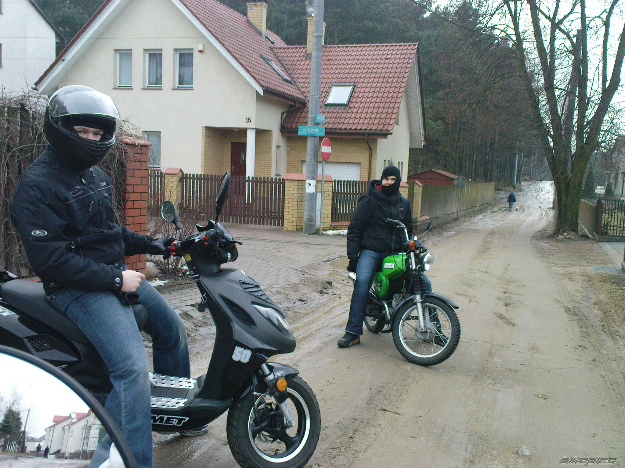 Photo 1564639